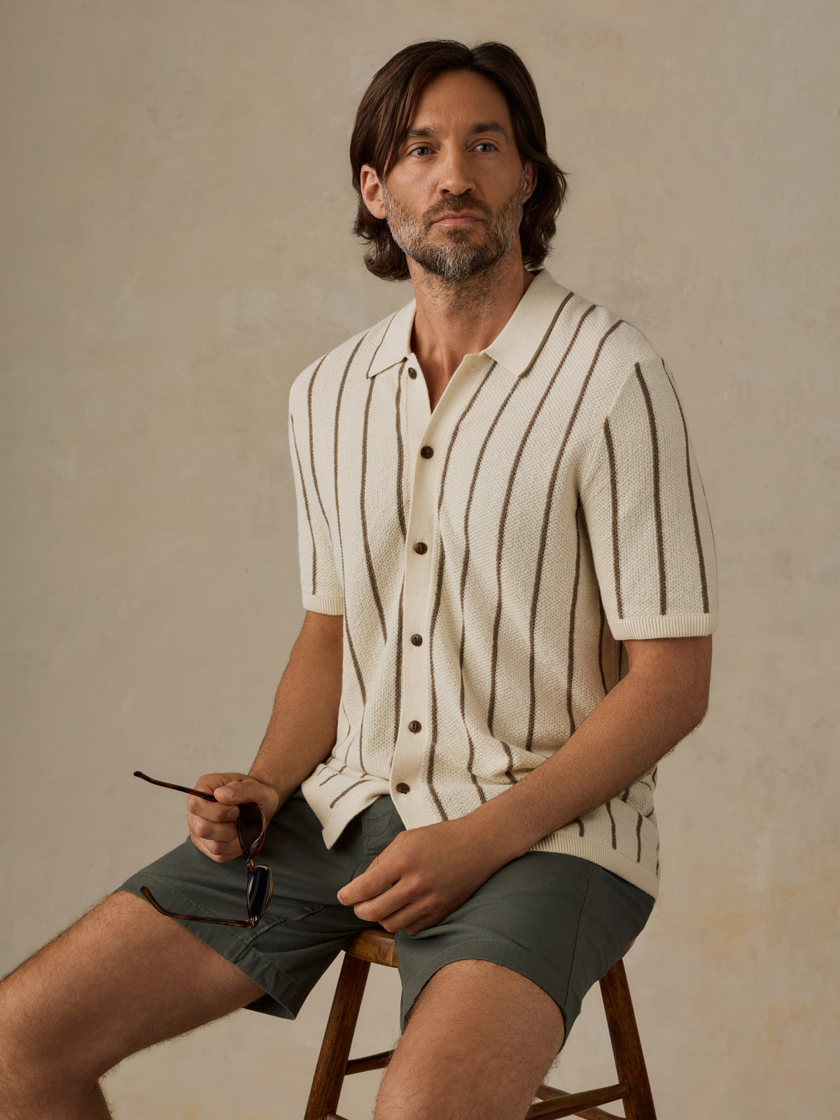 MYU2605-CWN_Ss_Sweater_Shirt_OM_EDITORIAL_1_Web.jpg