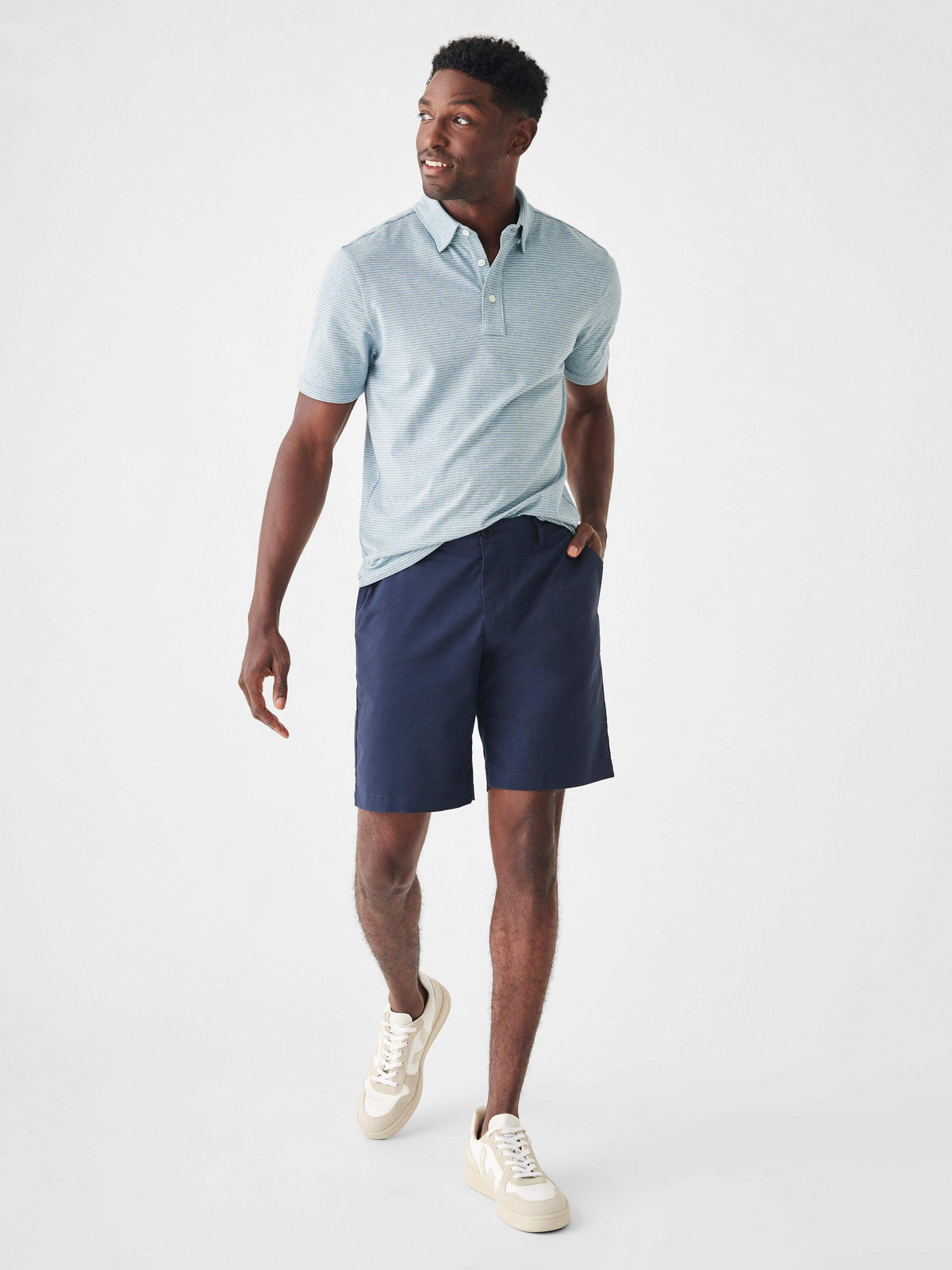 SP23-faherty-mens-MBC0031-NVY-MOVEMENT-CHINO-SHORT-9-IN-NAVY_front-1.jpg