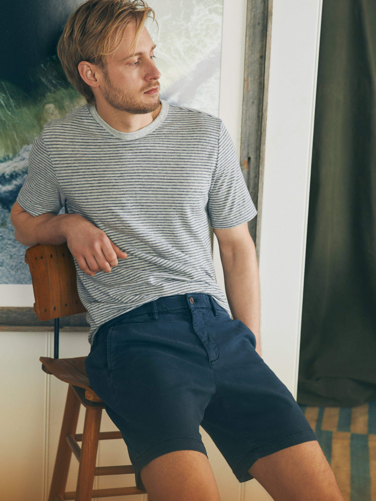 SP24-faherty-MBS2437-BLN-coastline-chino-short-8in-blue-nights_OM_EDITORIAL_1.jpg