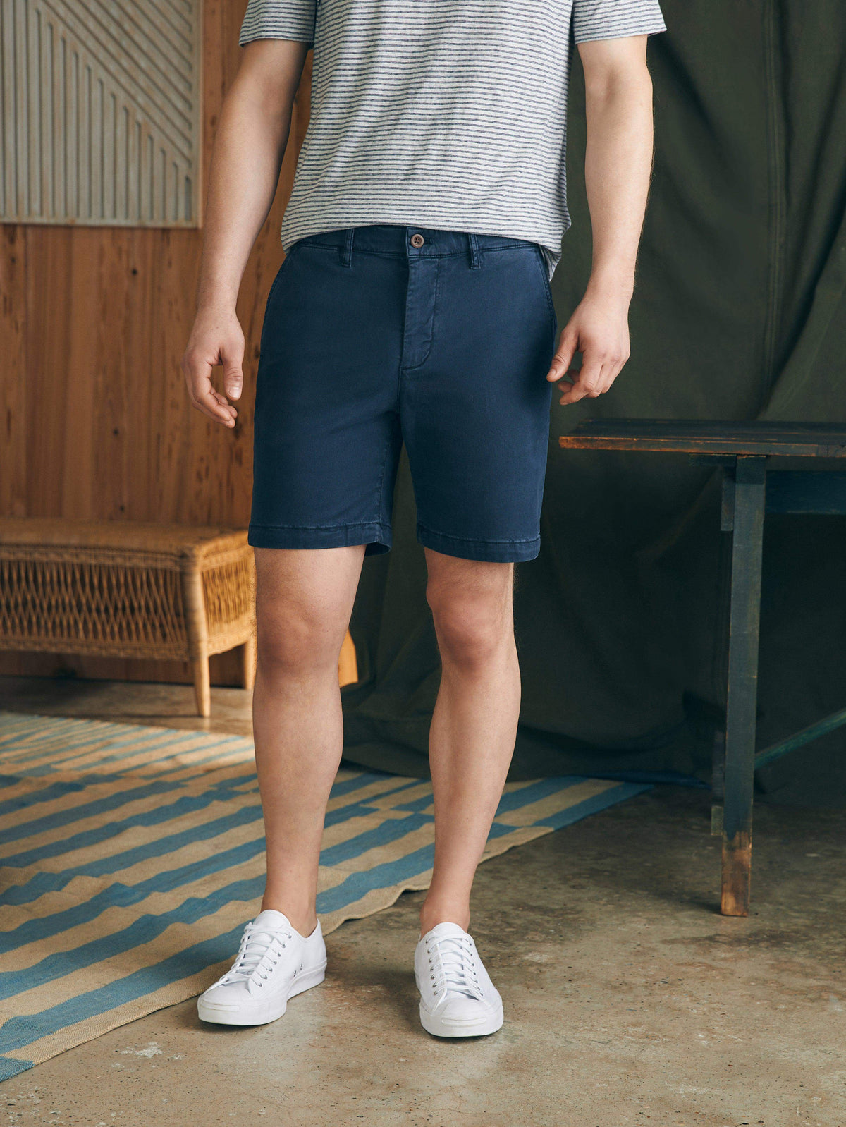 SP24-faherty-MBS2437-BLN-coastline-chino-short-8in-blue-nights_OM_FRONT_CROP_1.jpg