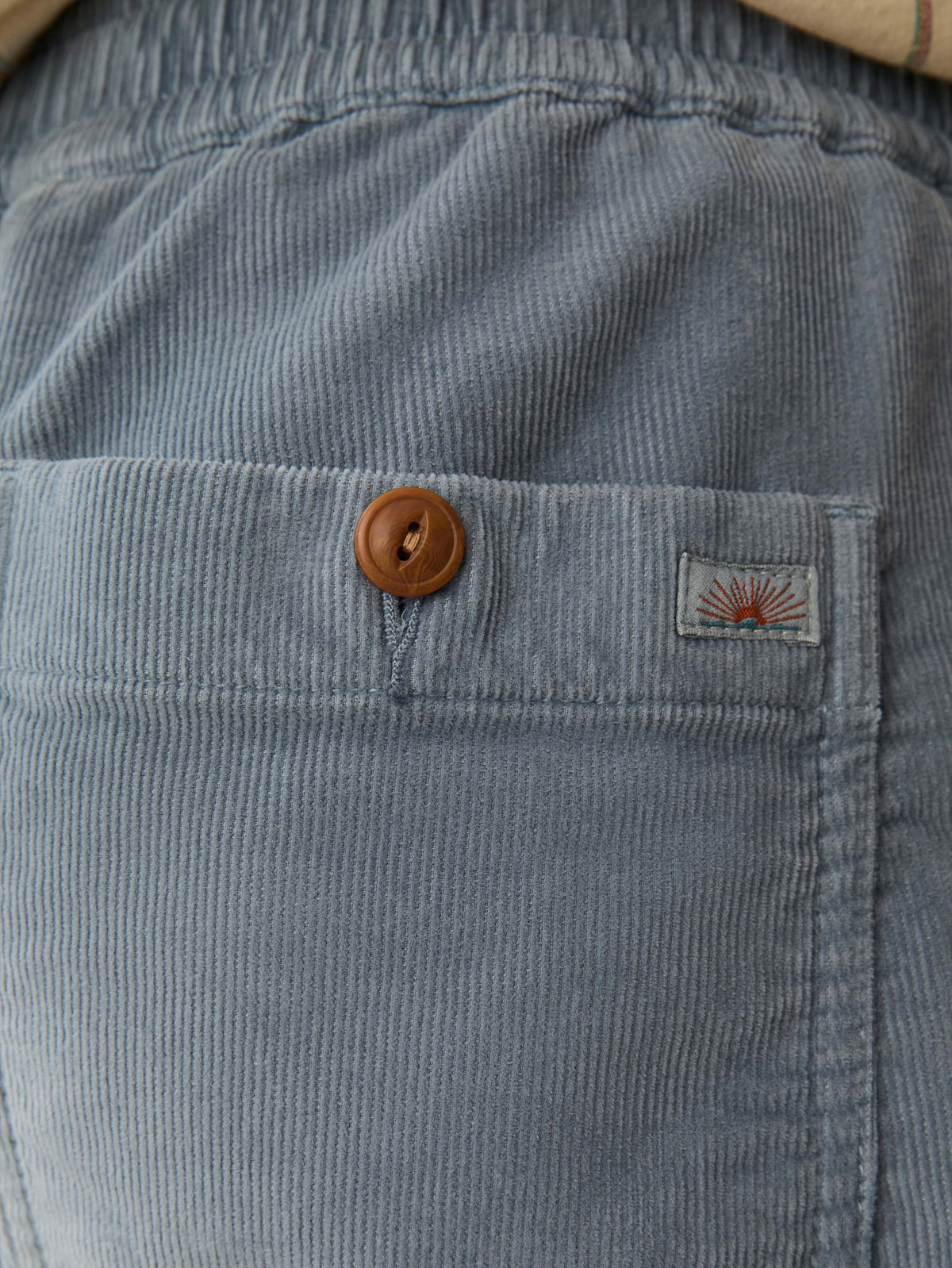SP25-FAHERTY-MENS-MBS2500-LFT-CorduroyDrawstringUtilityShort-LightFlint_OM_DETAIL1_1.jpg