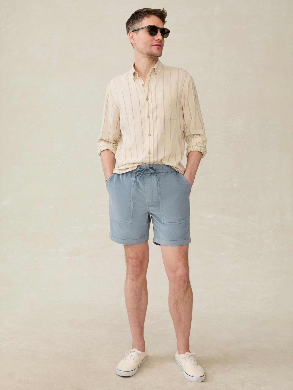 SP25-FAHERTY-MENS-MBS2500-LFT-CorduroyDrawstringUtilityShort-LightFlint_OM_EDITORIAL_1.jpg