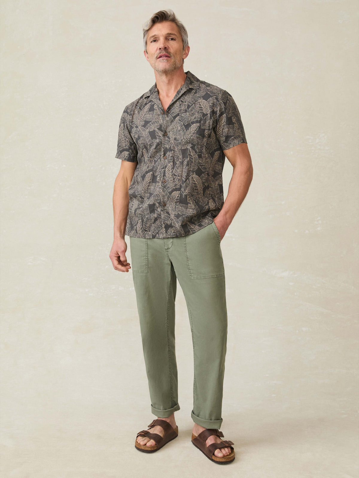 SP25-FAHERTY-MENS-MWS2525-GRF-SsBreezeCampShirt-GraphiteRainforest_OM_FULL_BODY_1.jpg