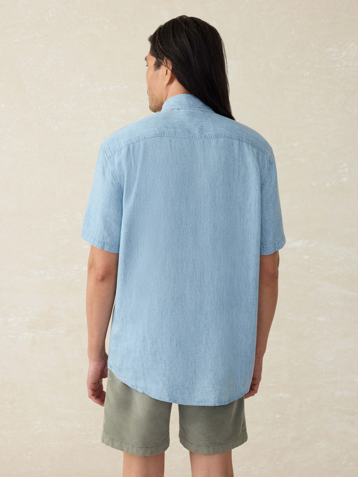 SP25-FAHERTY-MENS-MWS2535-VIN-SsTriedAndTrueChambrayShirt-VintageIndigo_OM_BACK_CROP_1.jpg