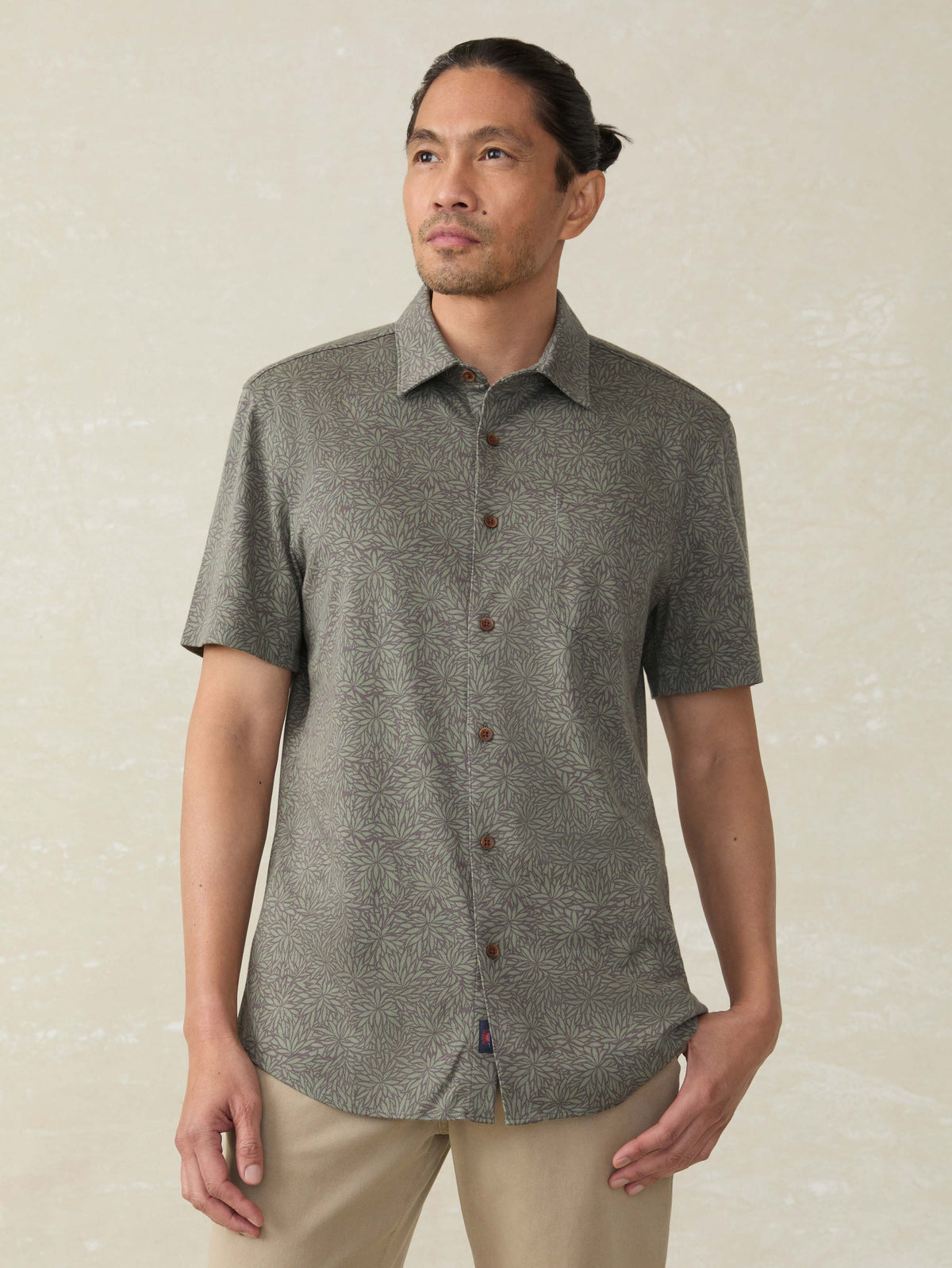 SP25-FAHERTY-MENS-MXS2511-OFP-SsHermosaShirt-OliveFrond_OM_FRONT_CROP_1.jpg