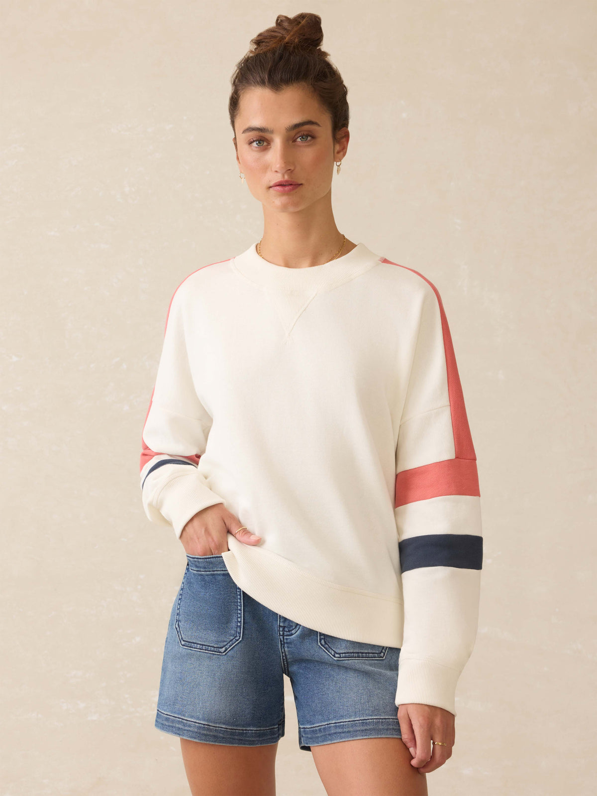 SP25-FAHERTY-WOMENS-WKS2524-ROI-RESHOOT-HighStandardFleeceVarsityCrew-RosewoodField_FRONT_OM_WS_1.jpg