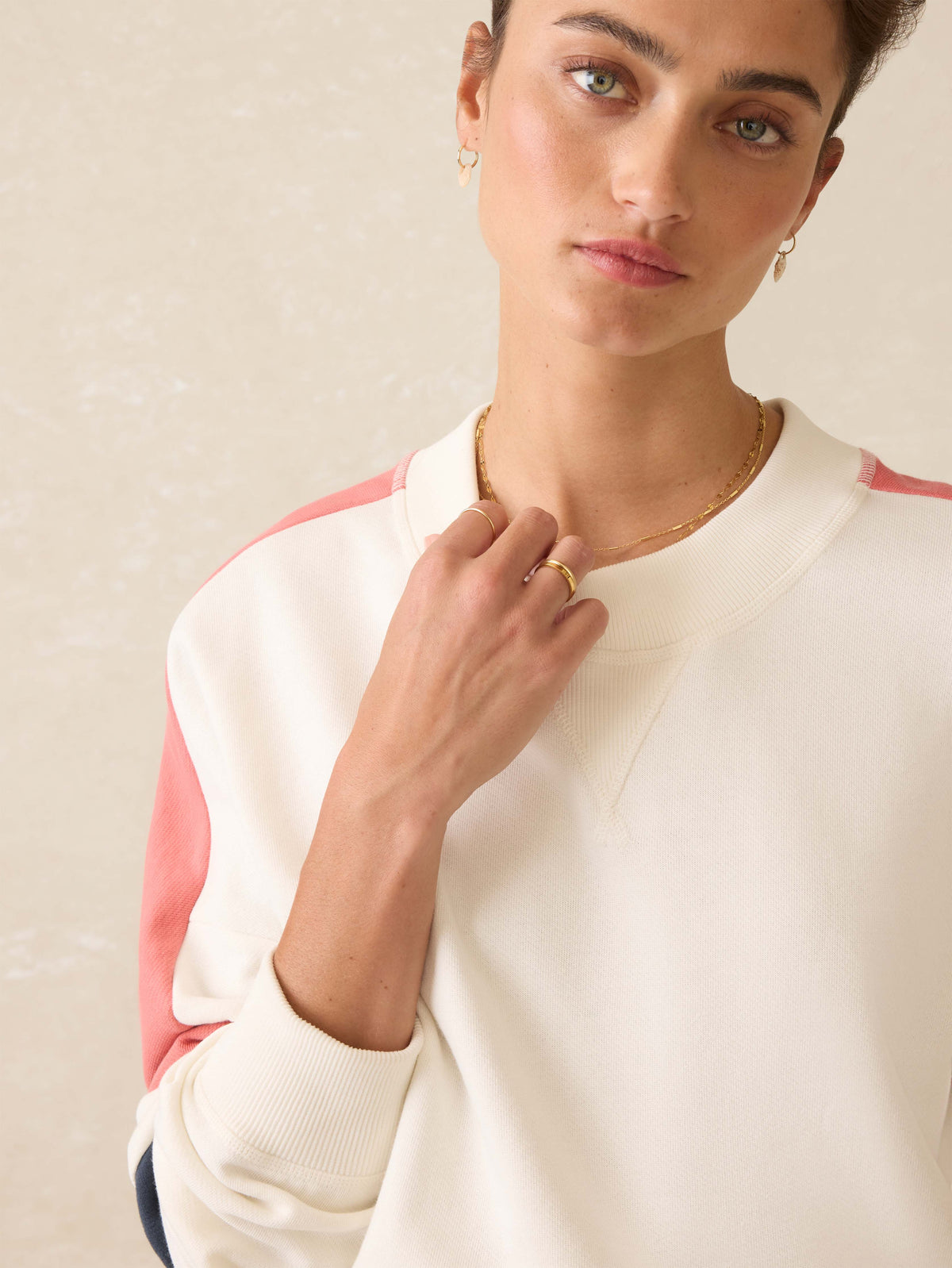 SP25-FAHERTY-WOMENS-WKS2524-ROI-RESHOOT-HighStandardFleeceVarsityCrew-RosewoodField_OM_DETAIL1_1.jpg