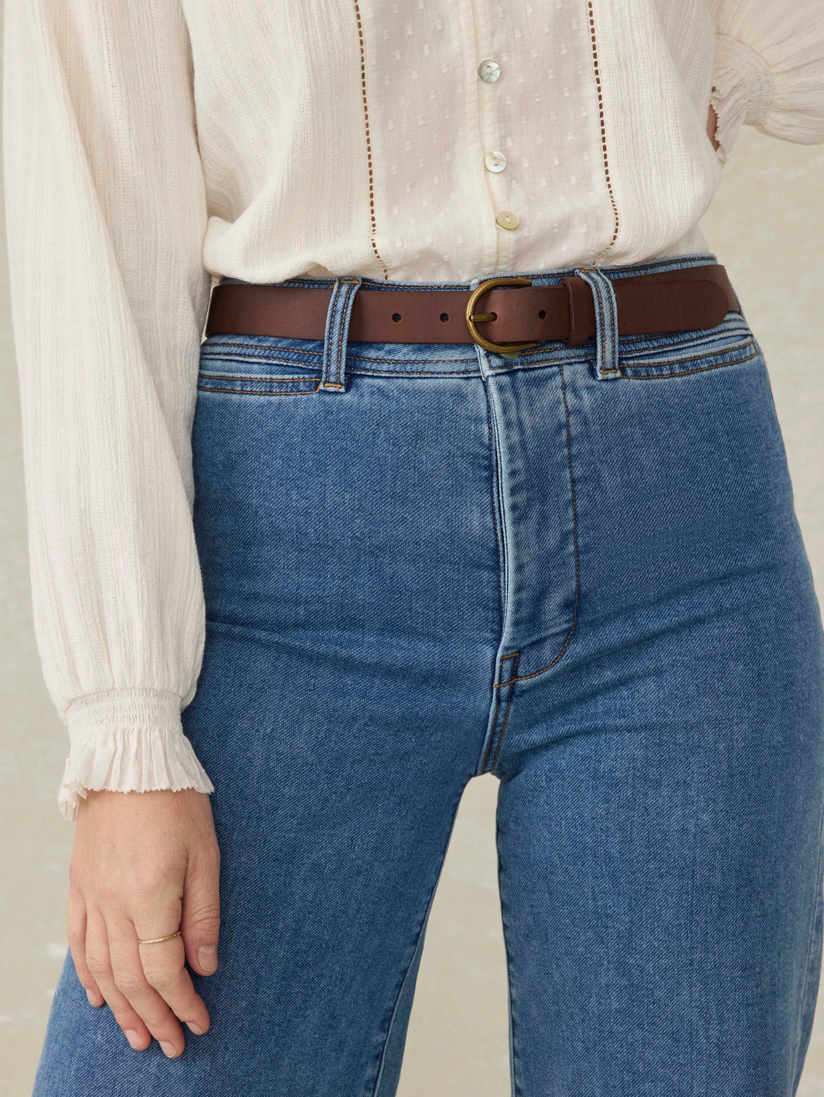 SP25_ACCESSORIES_WSS2518-SAB_WOMENSLEATHERBELT_SaddleBrown_OM_FRONT_CROP_1.jpg