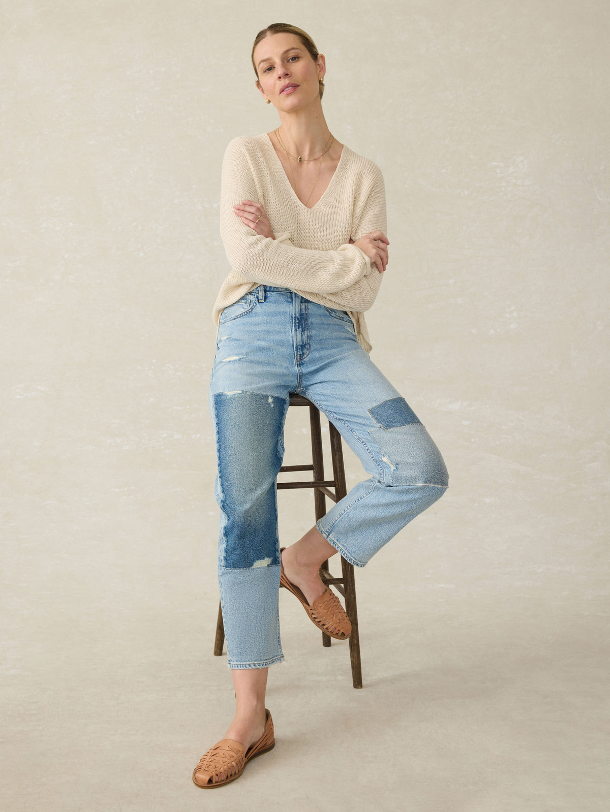 SP25_WOMENS_WBS2541-HOO_90SCROPPATCHWORKJEAN_HeirloomIndigoWash_OM_EDITORIAL_1.jpg