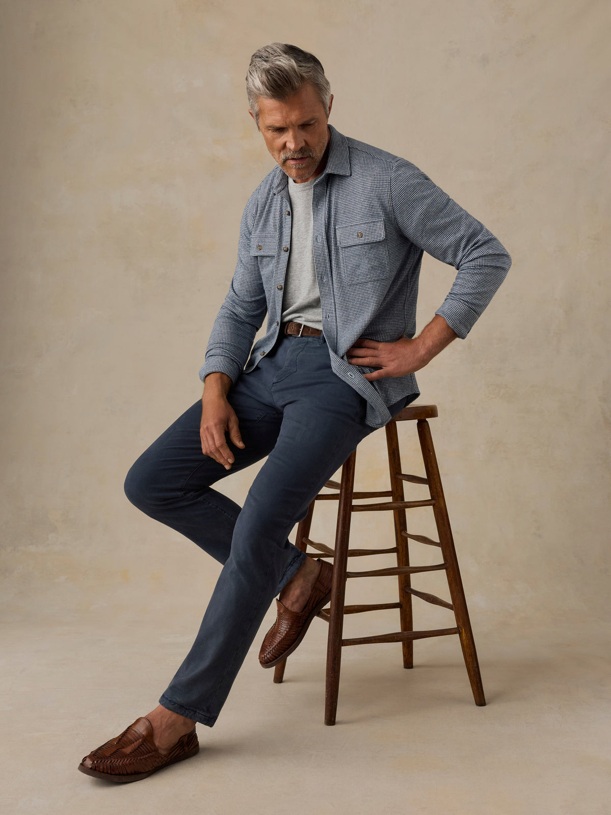 SP26-Faherty-Mens-MBF2432-BLN-Coastline_Chino-Blue_Nights_OM_BACK_CROP_2_Web.jpg