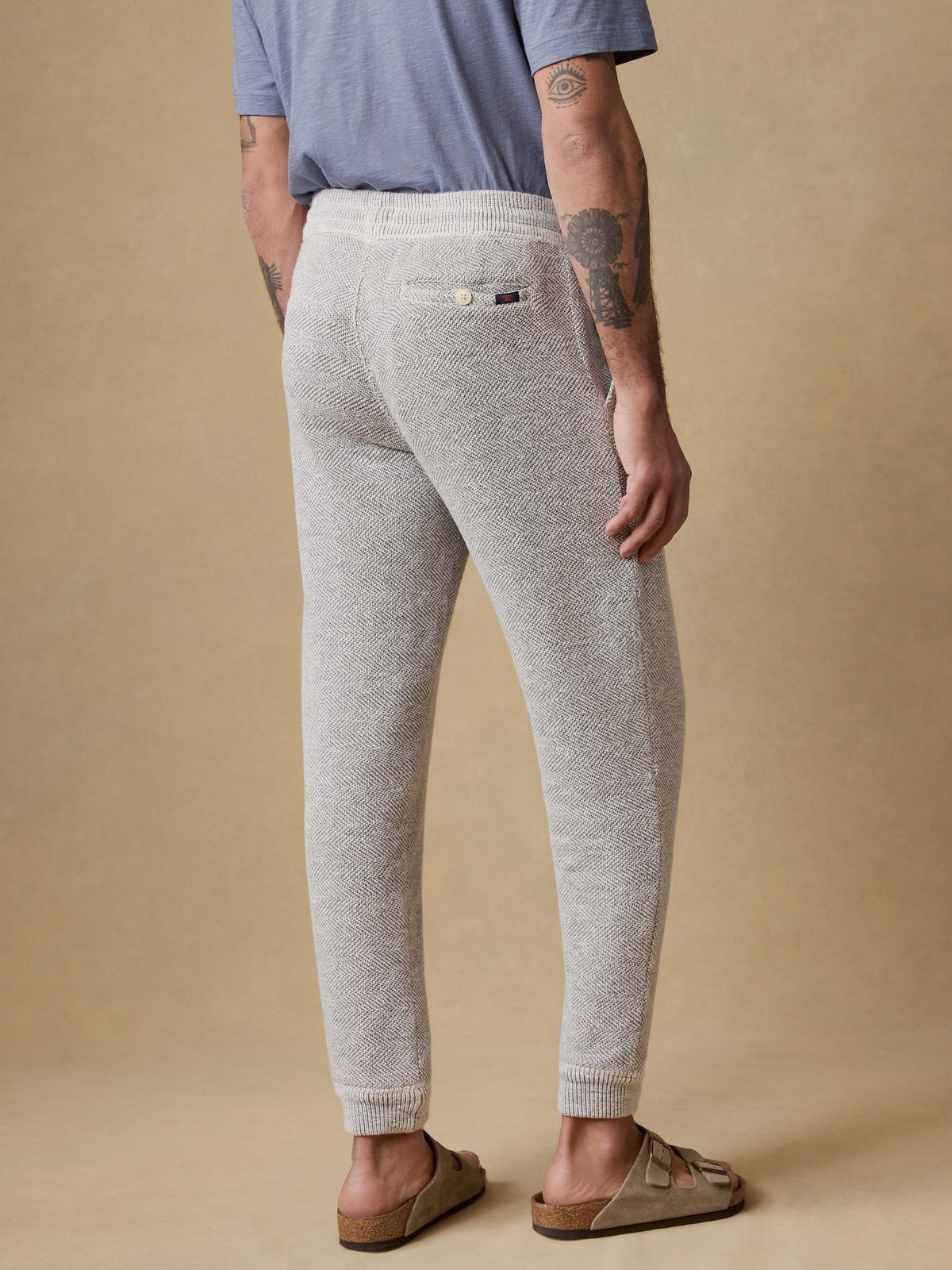 SP26-Faherty-Mens-MBS2402-GSL-Whitewater_Sweatpant-Grey_Shell_Loop_OM_BACK_CROP_1_Web.jpg