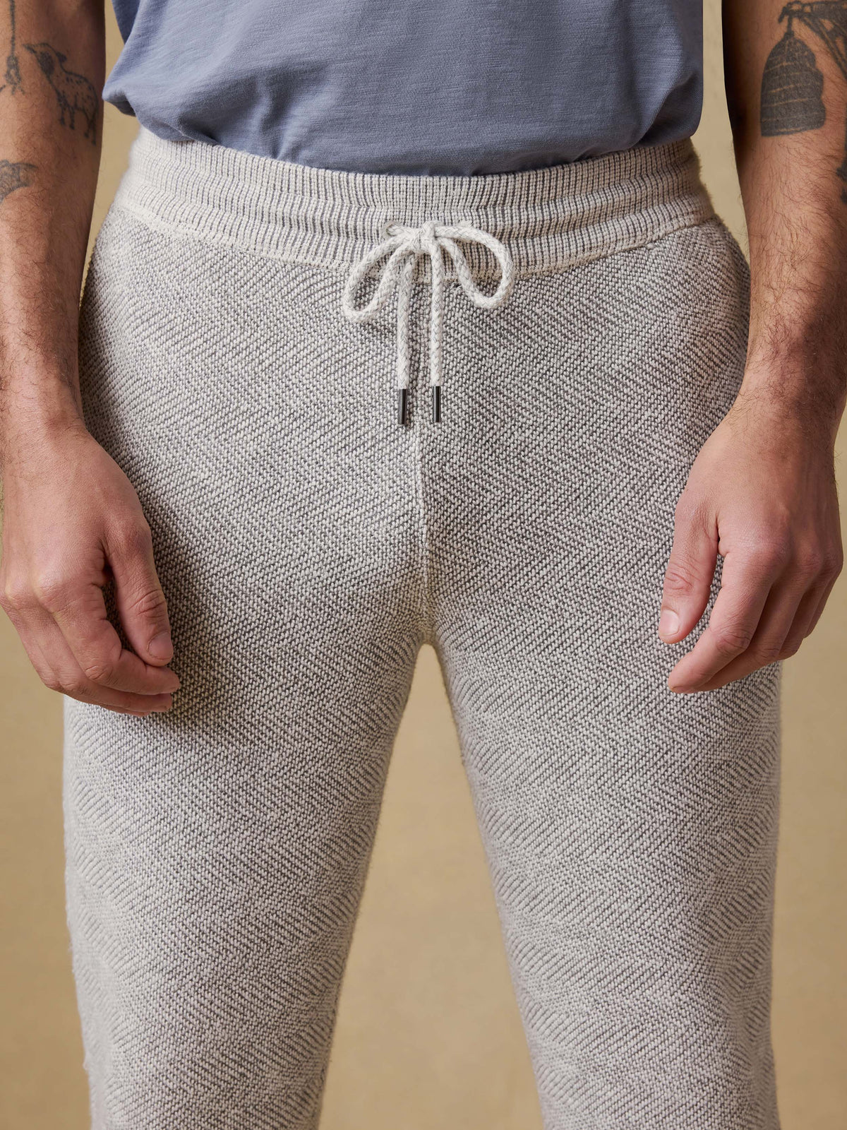 SP26-Faherty-Mens-MBS2402-GSL-Whitewater_Sweatpant-Grey_Shell_Loop_OM_DETAIL1_1_Web.jpg