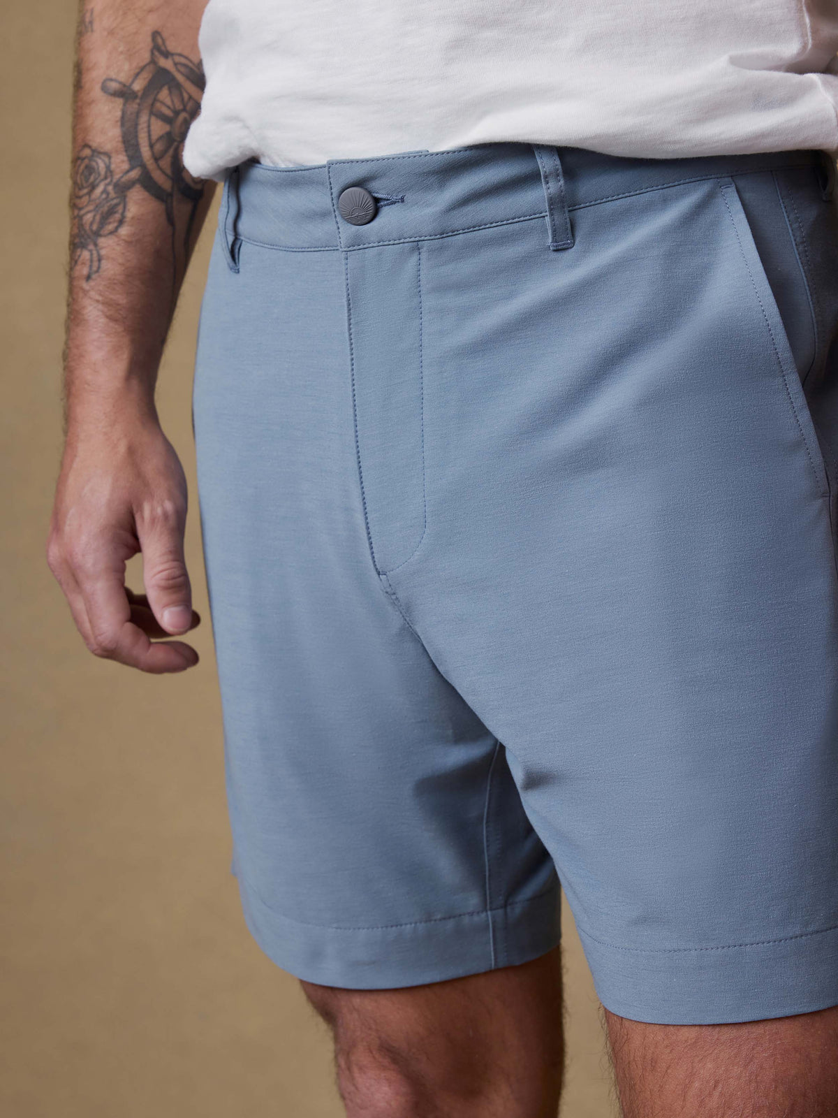 SP26-Faherty-Mens-MBS2517-DMR-All_Day_Short_7-Deep_Marine_OM_DETAIL1_1_Web.jpg