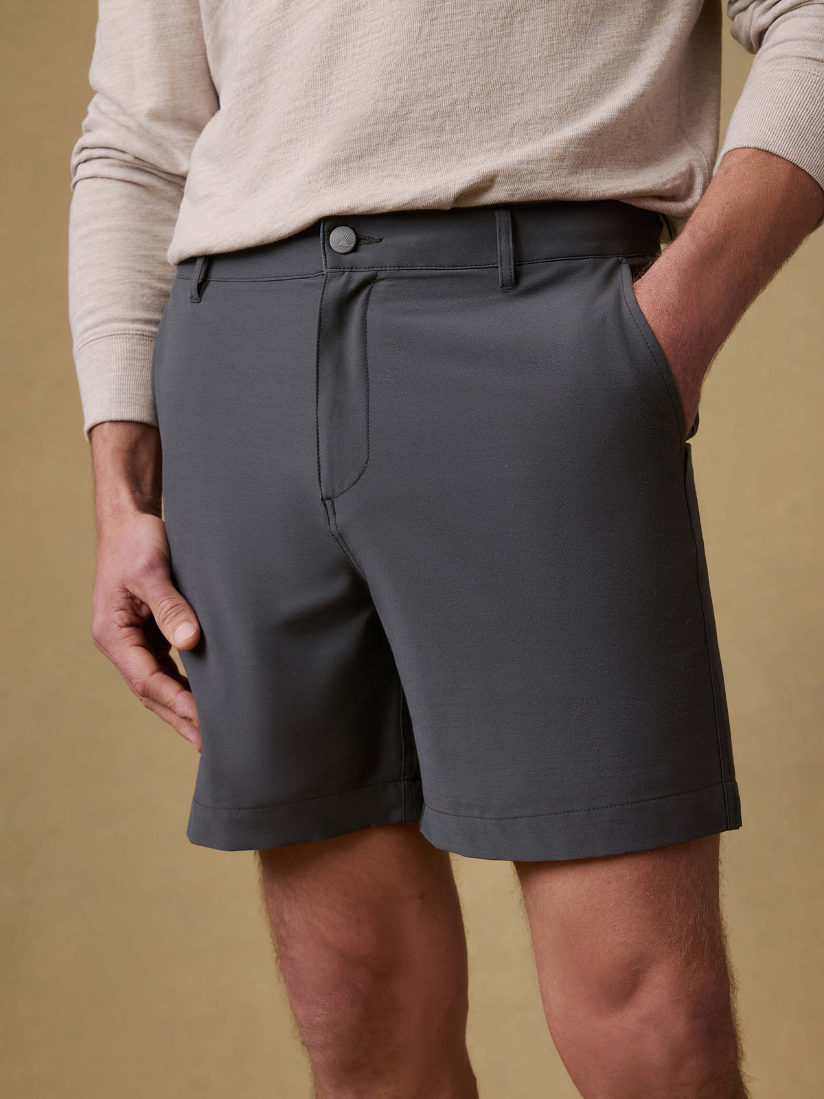 SP26-Faherty-Mens-MBS2517-MCA-All_Day_Short_7-Mountain_Coal_OM_DETAIL1_1_Web.jpg