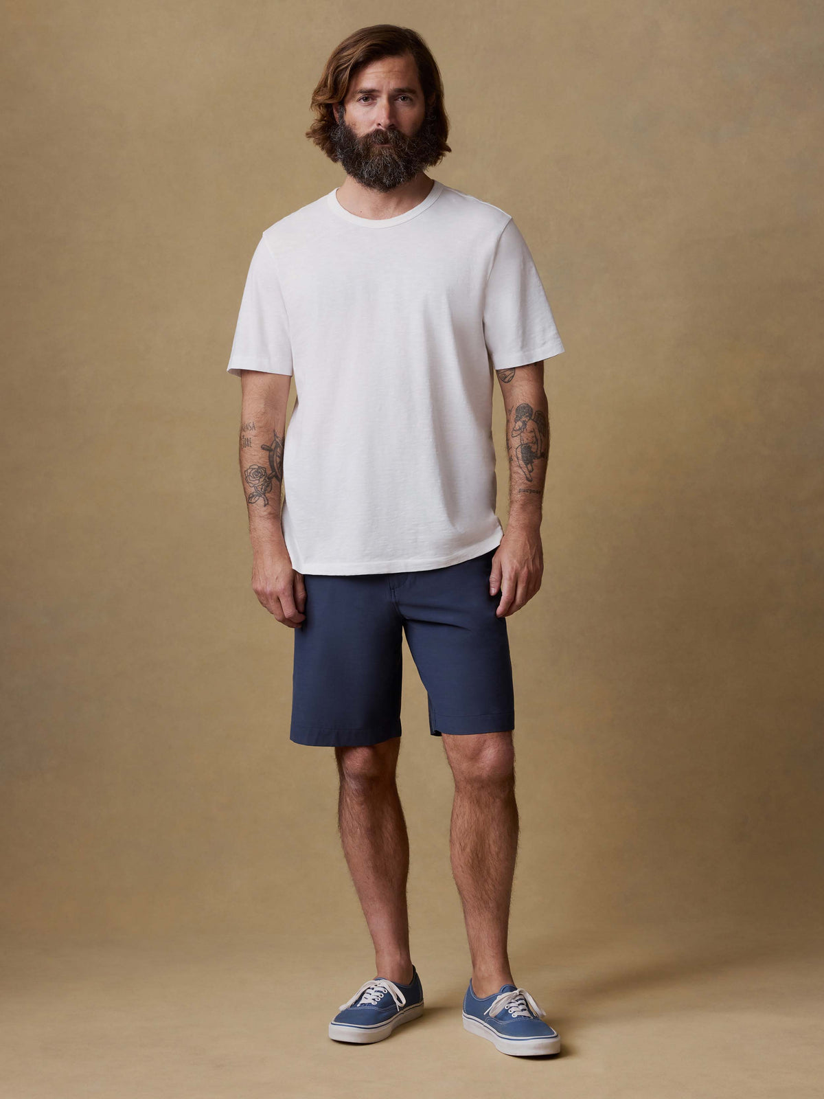SP26-Faherty-Mens-MBS2522-BLN-All_Day_Short_9-Blue_Nights_OM_FULL_BODY_2_Web.jpg