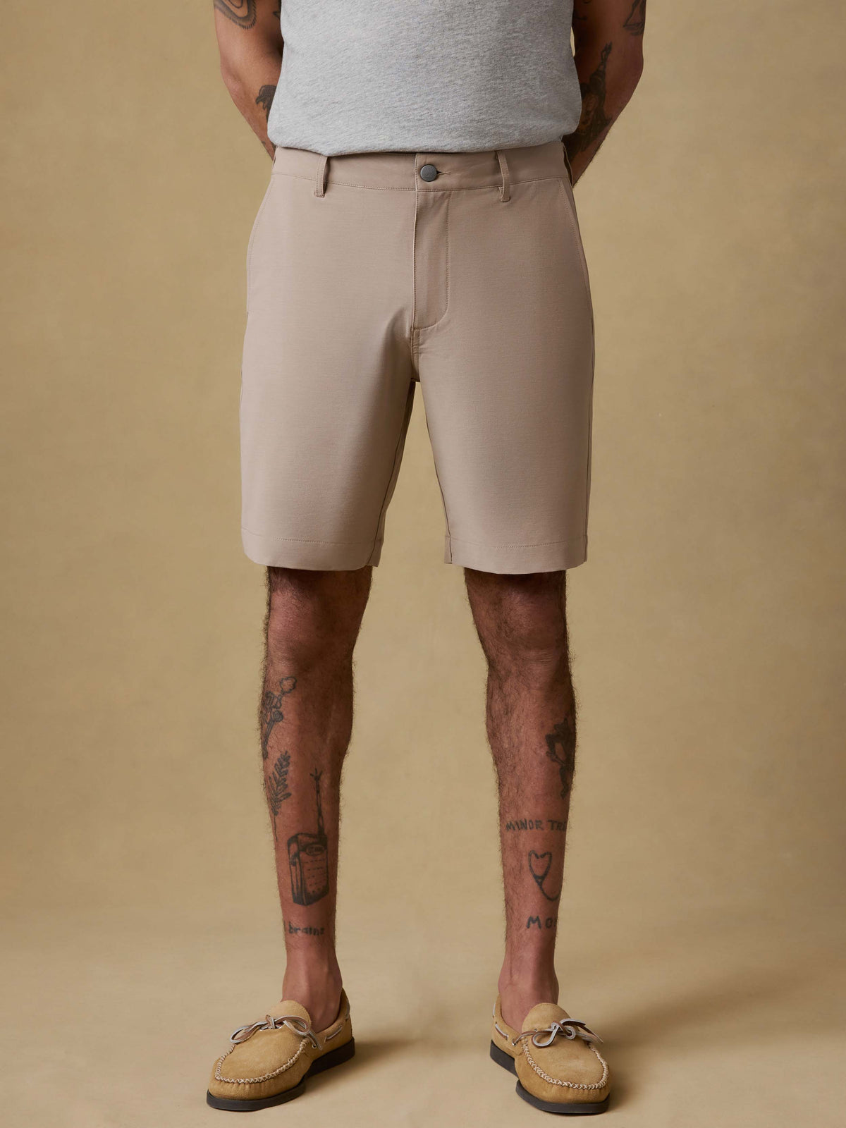 SP26-Faherty-Mens-MBS2522-KHK-All_Day_Short_9-Khaki_OM_FRONT_CROP_1_Web.jpg