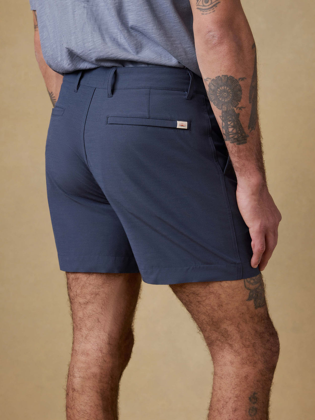 SP26-Faherty-Mens-MBS2524-BLN-All_Day_Short_5-Blue_Nights_OM_DETAIL2_1_Web.jpg