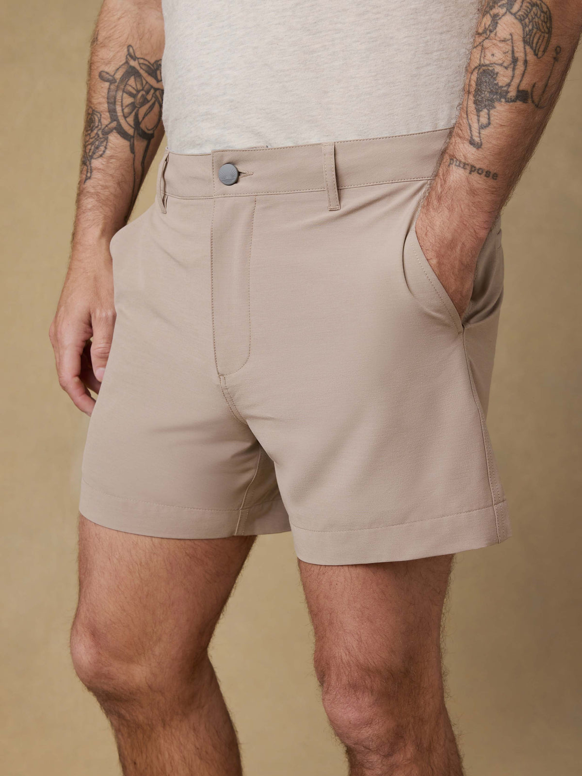 SP26-Faherty-Mens-MBS2524-KHK-All_Day_Short_5-Khaki_OM_DETAIL1_1_Web.jpg
