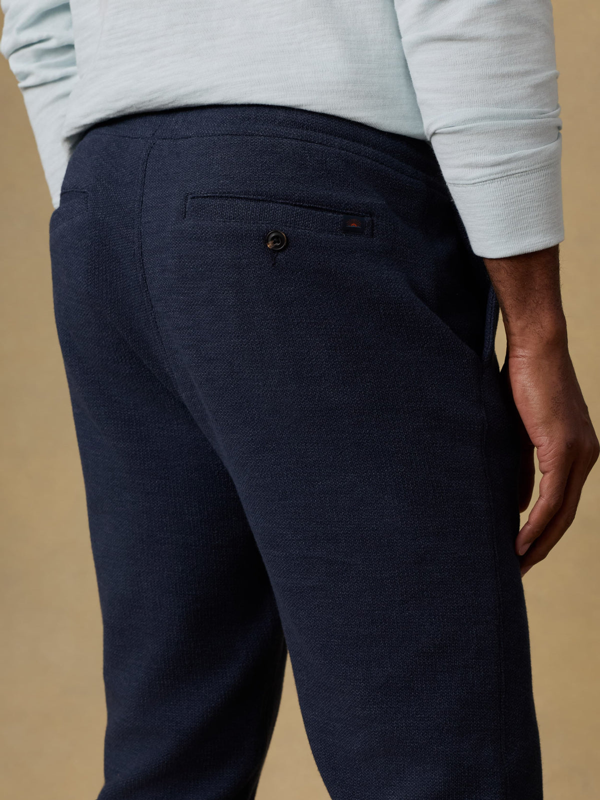 SP26-Faherty-Mens-MBS2635-NAR-HighlandKnitPant-NavyRidgeMelange_OM_DETAIL2_1_Web.jpg