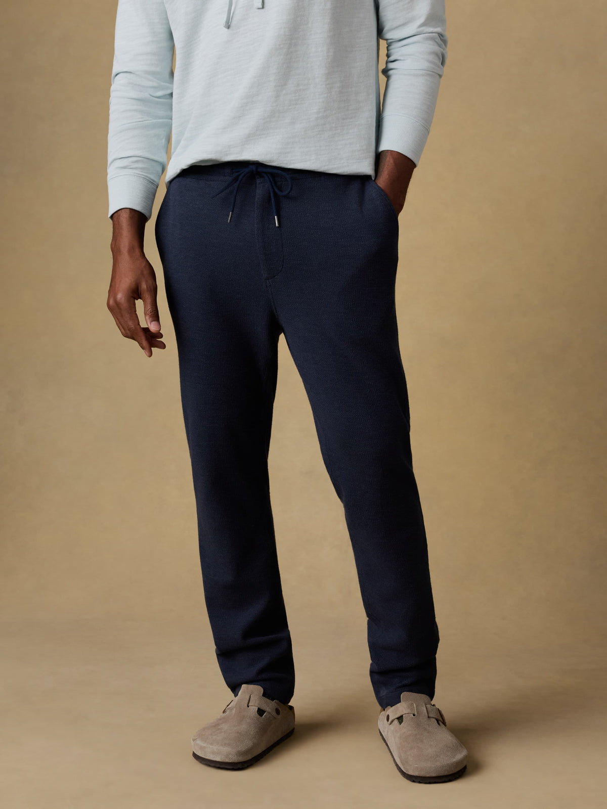 SP26-Faherty-Mens-MBS2635-NAR-HighlandKnitPant-NavyRidgeMelange_OM_FRONT_CROP_1_Web.jpg