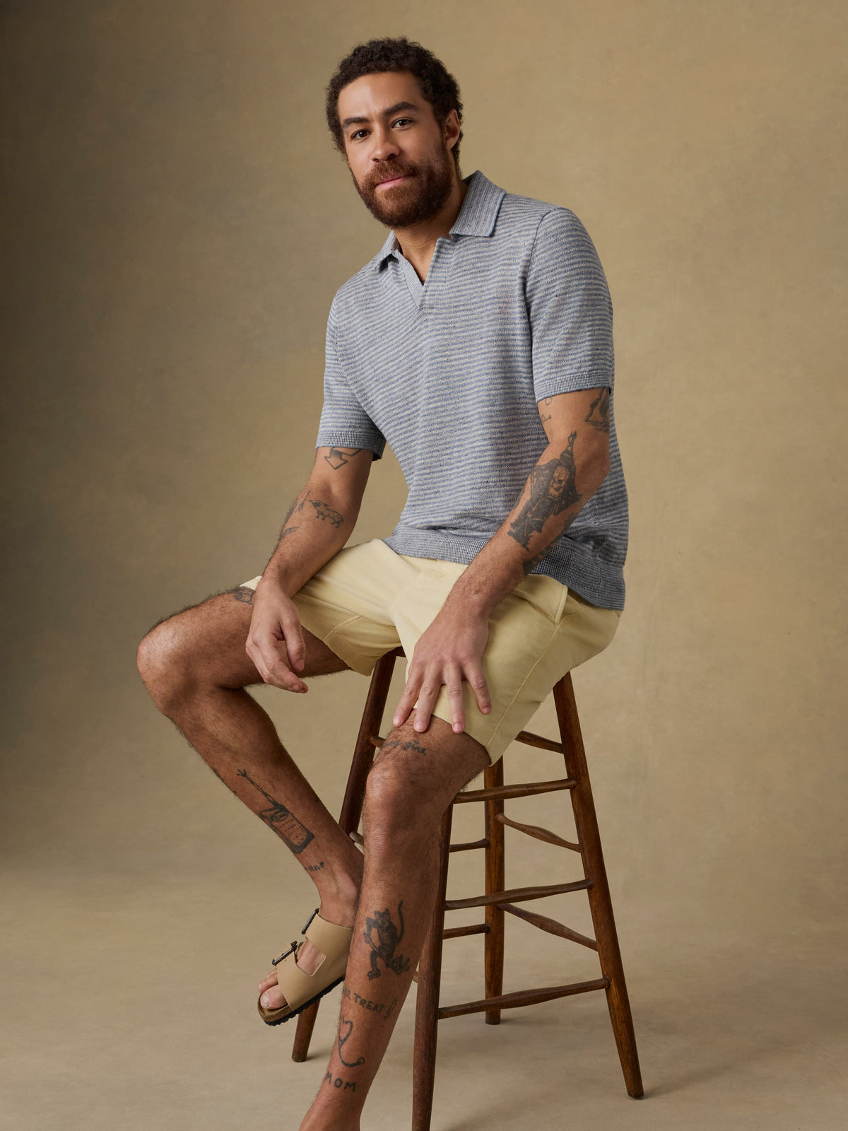 SP26-Faherty-Mens-MBS2645-DFU-EssentialCorduroyShort-FadedSun_OM_EDITORIAL_1_Web.jpg