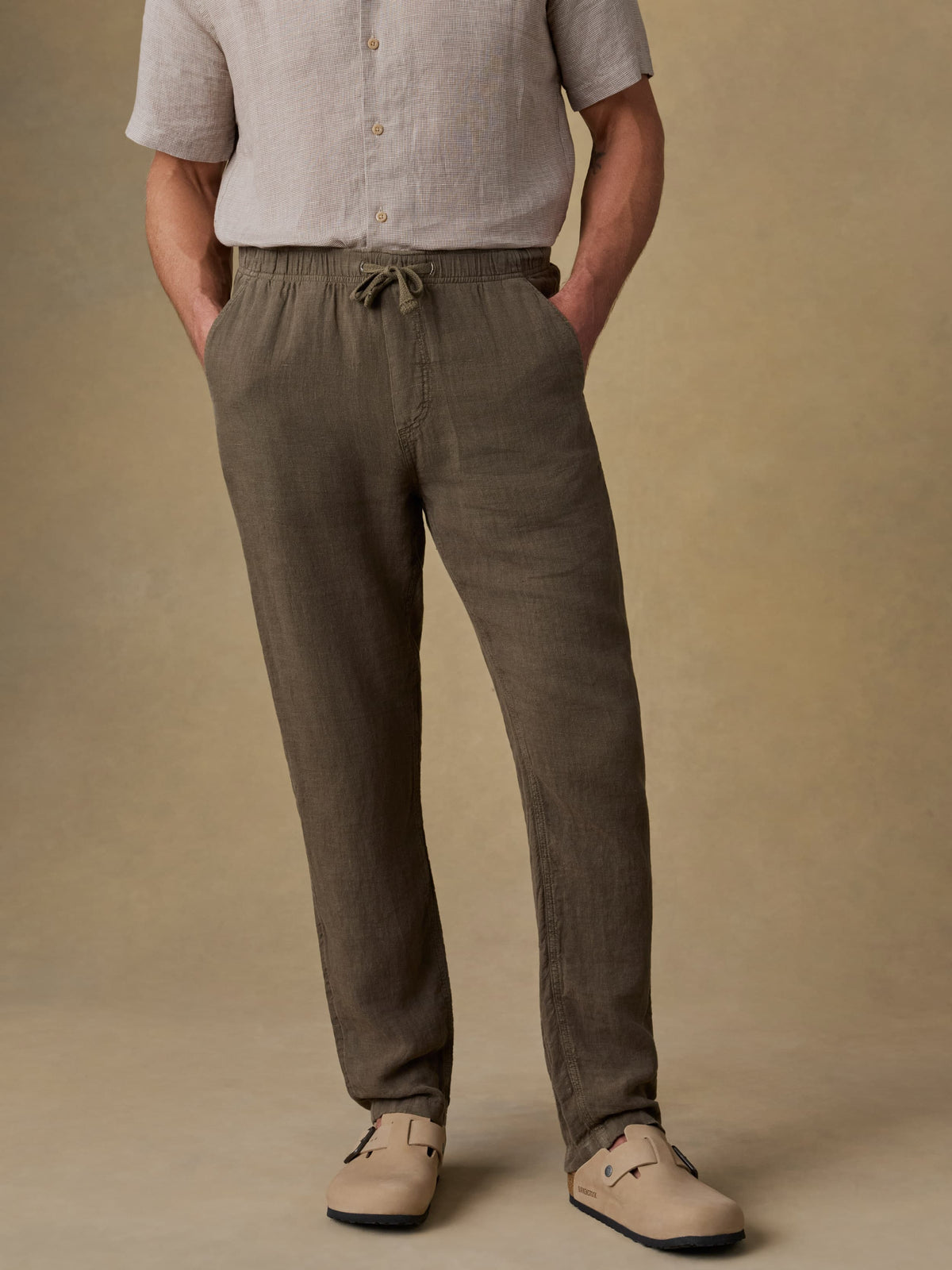 SP26-Faherty-Mens-MBU2412-DPM-LinenDrawstringPant-DarkPalm_OM_FRONT_CROP_1_Web.jpg