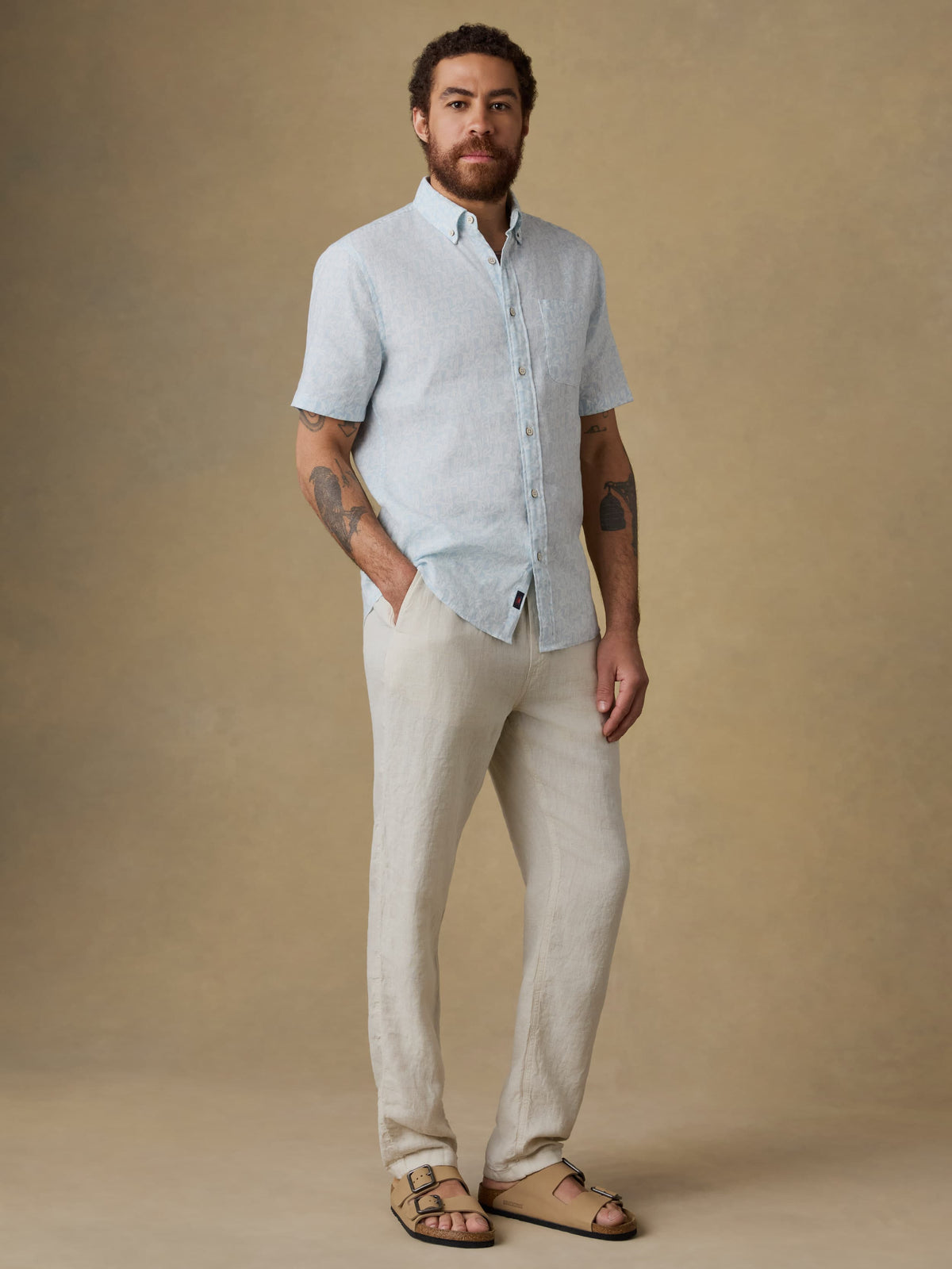 SP26-Faherty-Mens-MBU2412-WEA-Linen_Drawstring_Pant-Weathered_Sand_OM_FULL_BODY_1_Web.jpg