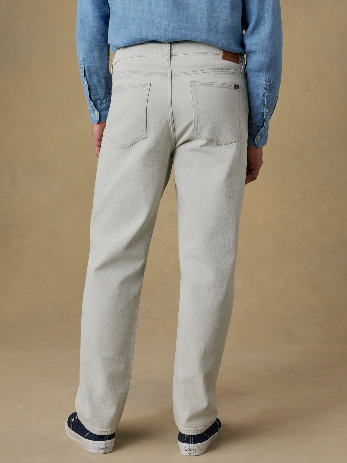 SP26-Faherty-Mens-MDS2601-BIR-OrganicCottonDenim-Birch_OM_2545_Web.jpg