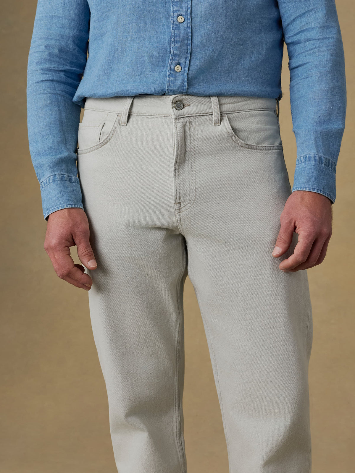 SP26-Faherty-Mens-MDS2601-BIR-OrganicCottonDenim-Birch_OM_2547_Web.jpg