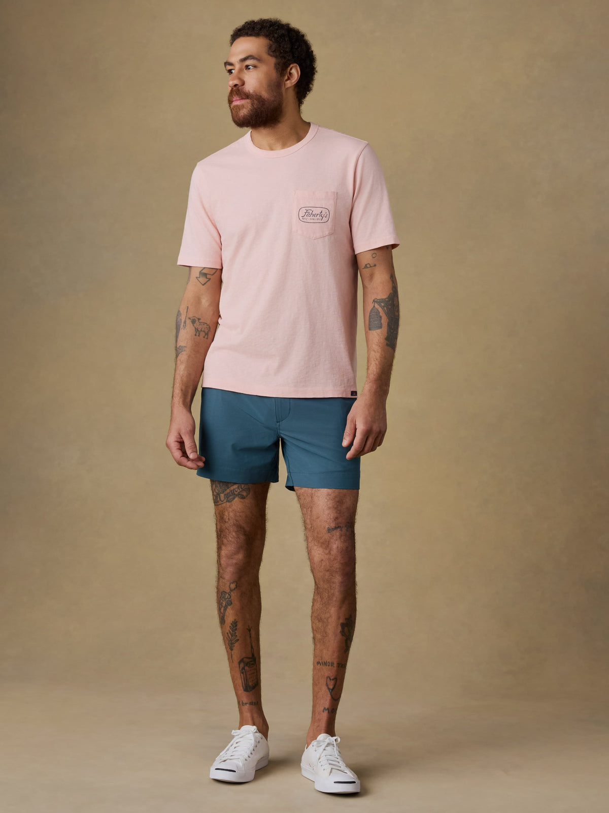 SP26-Faherty-Mens-MKS2616-PKA-SurfShopSunwashedPocketTee-PinkSand_OM_FULL_BODY_1_Web.jpg