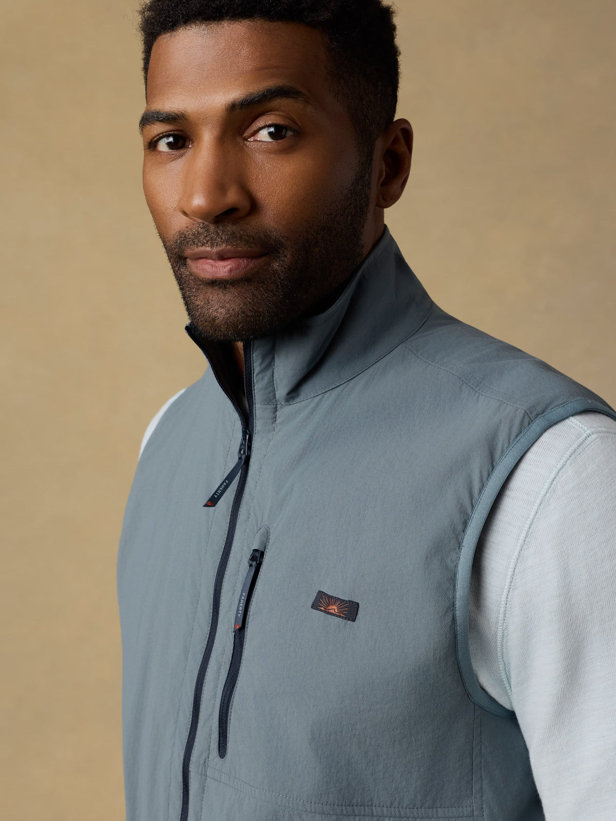 SP26-Faherty-Mens-MOF2508-SLU-ShoreliteZephyrVest-SeaglassBlue_OM_EDITORIAL_1_Web.jpg