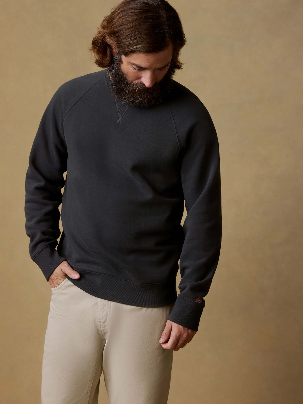 SP26-Faherty-Mens-MQF2412-MBA-HighStandardFleeceCrewneck-MountainBlack_OM_FULL_BODY_1_Web.jpg