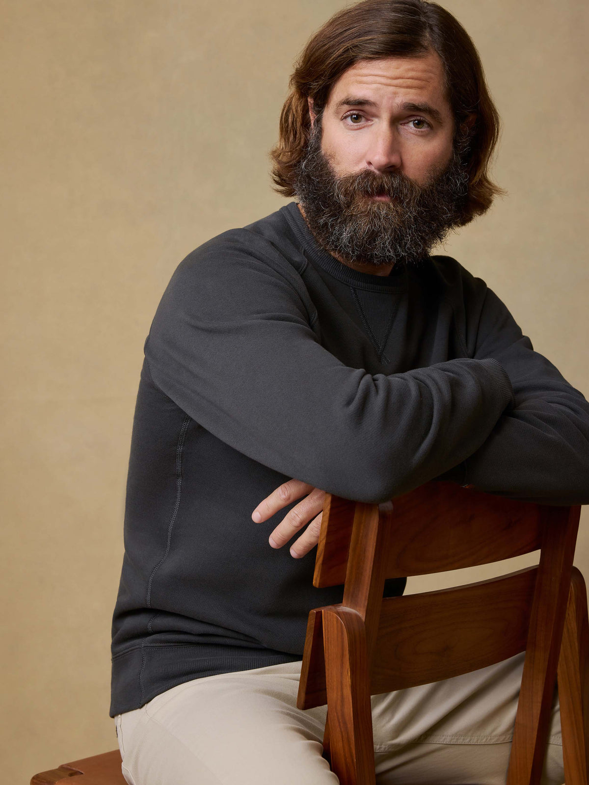 SP26-Faherty-Mens-MQF2412-MBA-High_Standard_Fleece_Crewneck-Mountain_Black_OM_ALT_1_Web.jpg