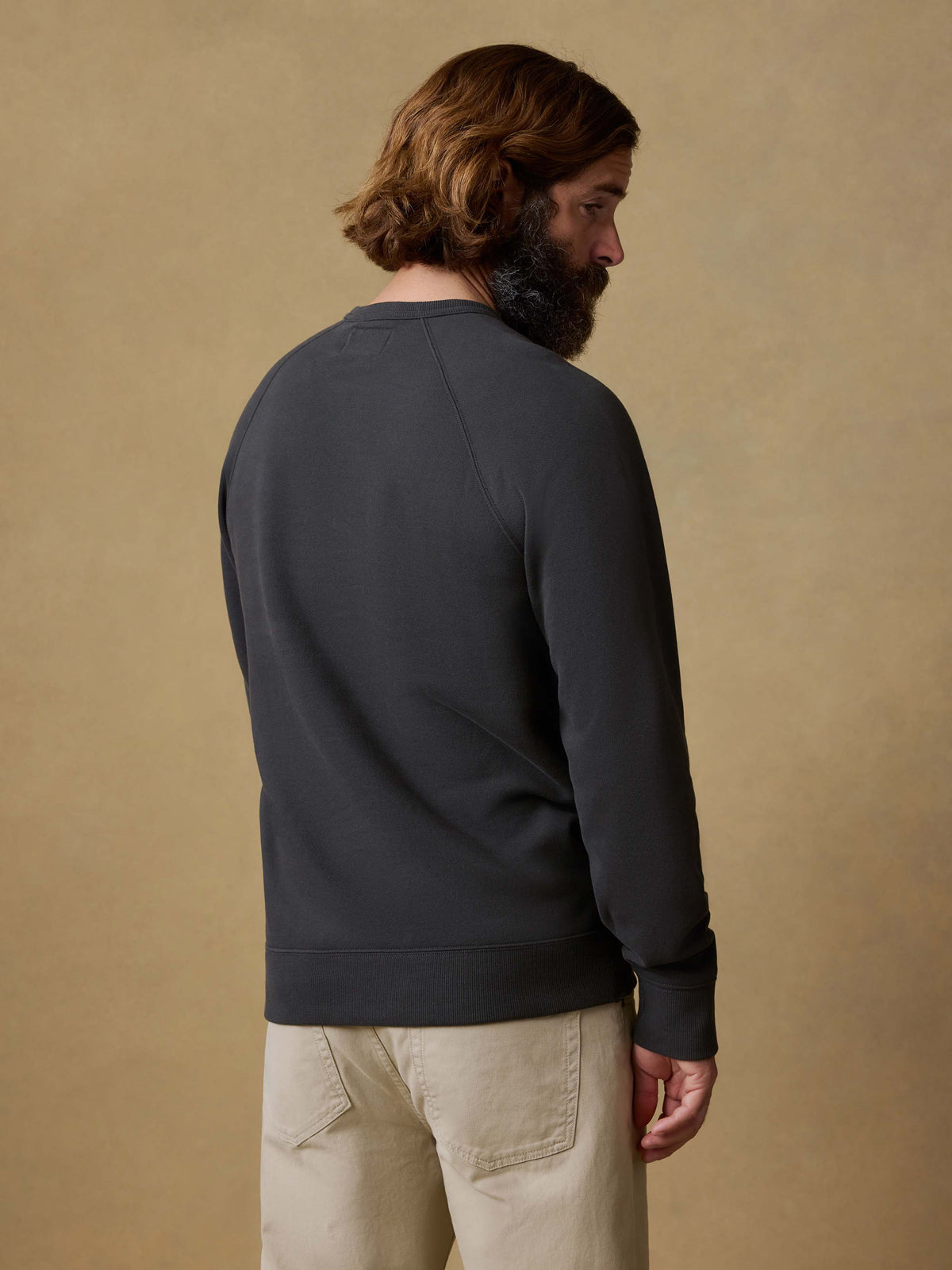 SP26-Faherty-Mens-MQF2412-MBA-High_Standard_Fleece_Crewneck-Mountain_Black_OM_BACK_CROP_1_Web.jpg