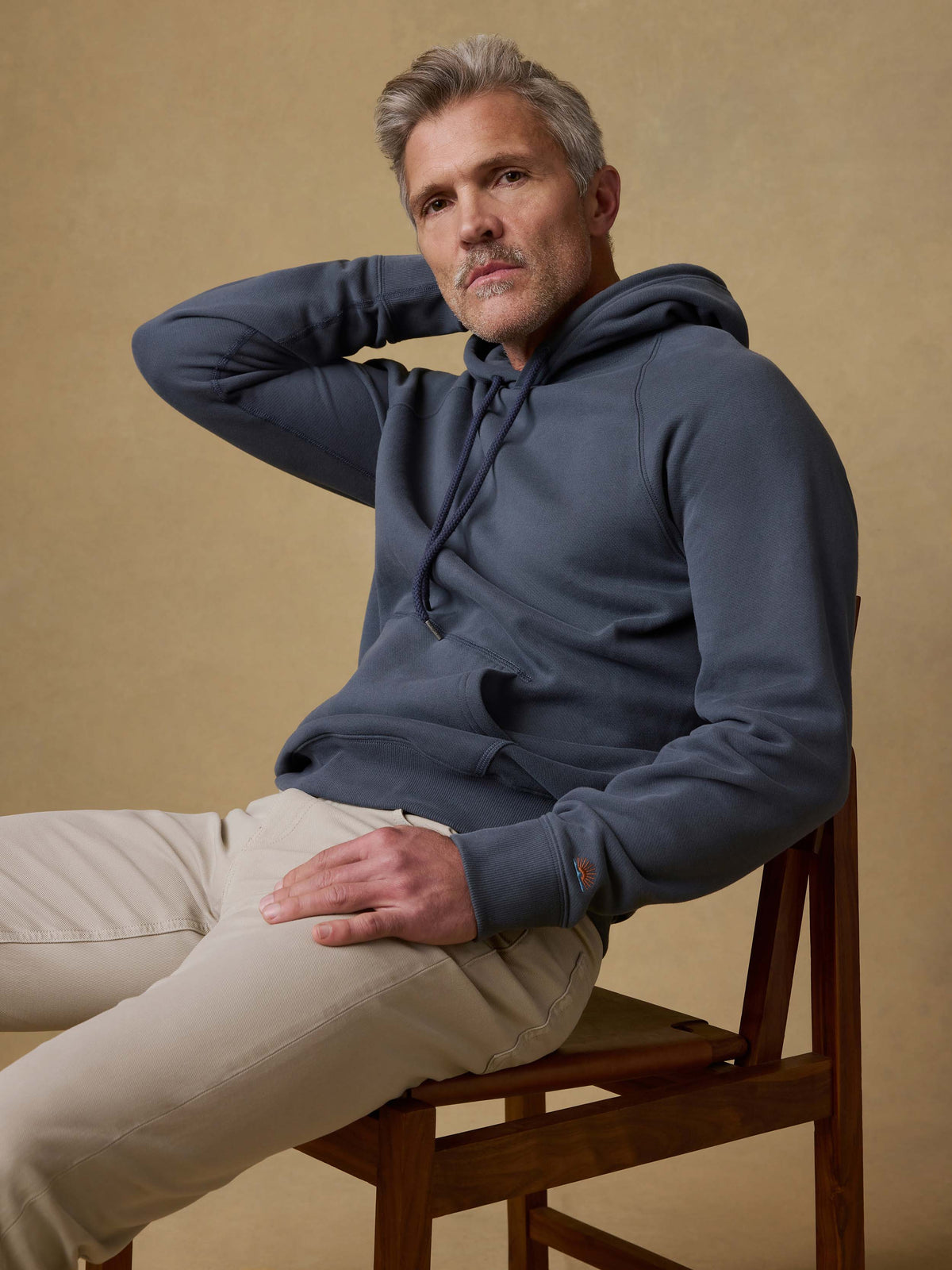 SP26-Faherty-Mens-MQF2413-BLN-High_Standard_Fleece_Hoodie-Blue_Nights_OM_DETAIL1_1_Web.jpg