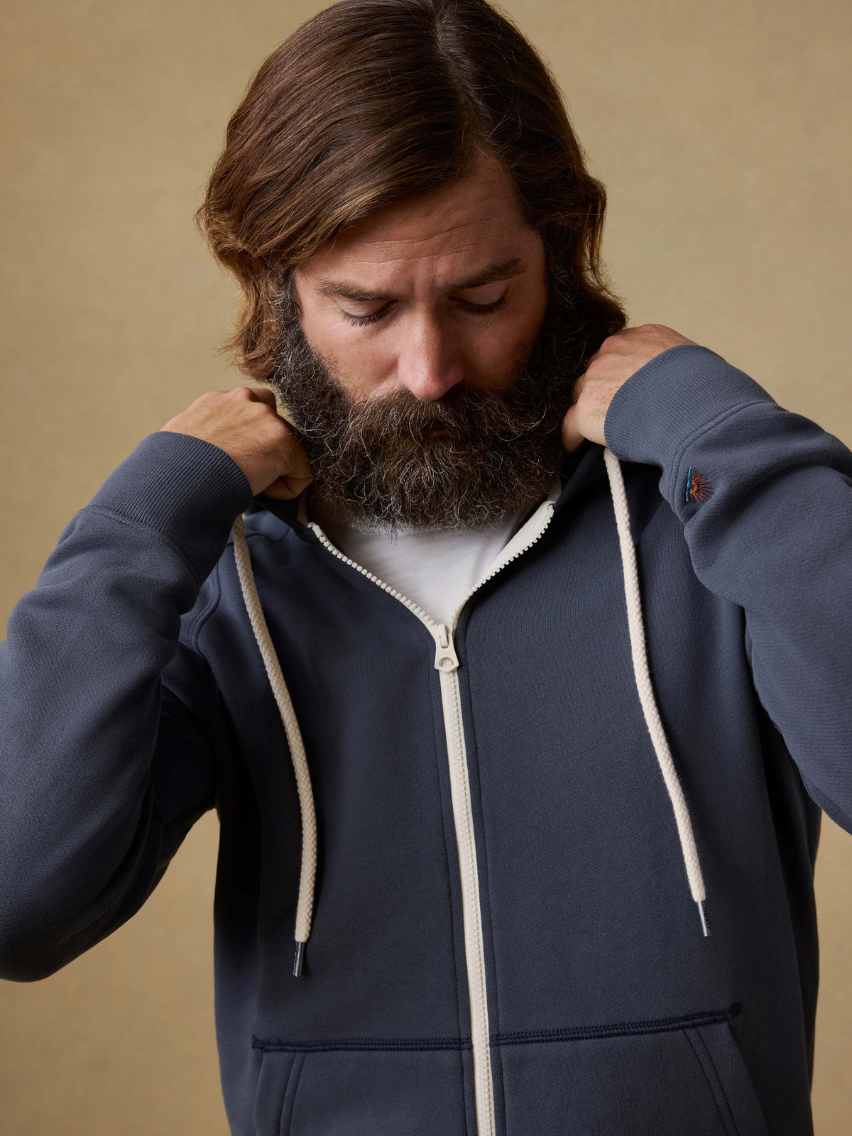 SP26-Faherty-Mens-MQF2511-BLN-High_Standard_Fleece_Zip_Hoodie-Blue_Nights_OM_DETAIL2_1_Web.jpg