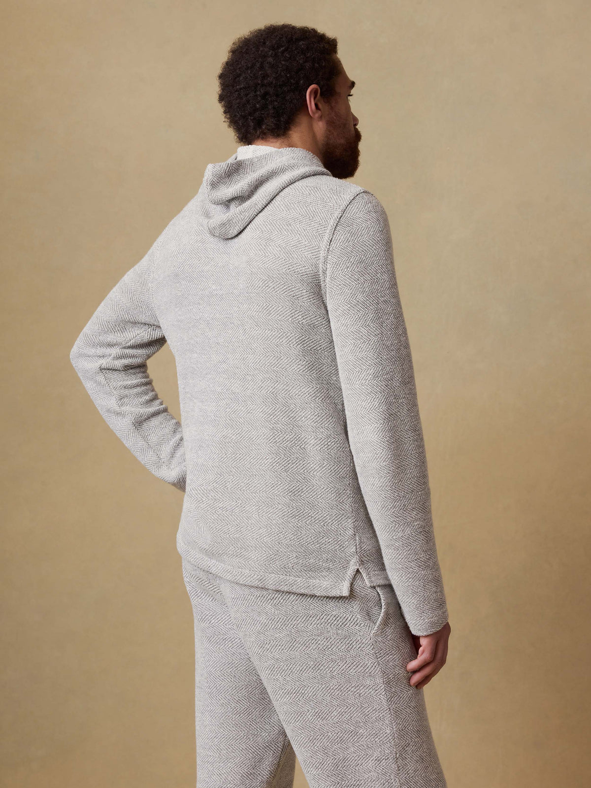 SP26-Faherty-Mens-MQS2519-GSL-Whitewater_Hoodie-Grey_Shell_Loop_OM_BACK_CROP_1_Web.jpg