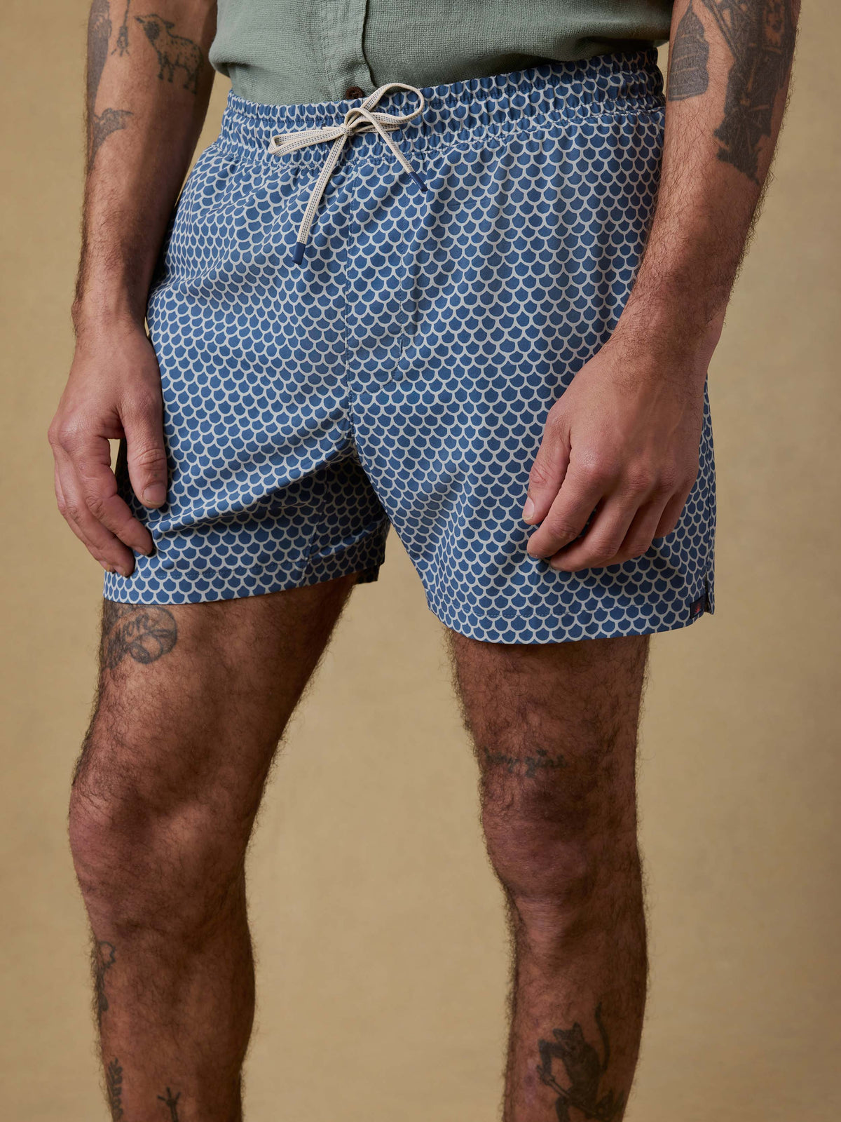 SP26-Faherty-Mens-MSS2503-SHC-Shorelite_Trunk_5-Fishscale_OM_DETAIL1_1_Web.jpg