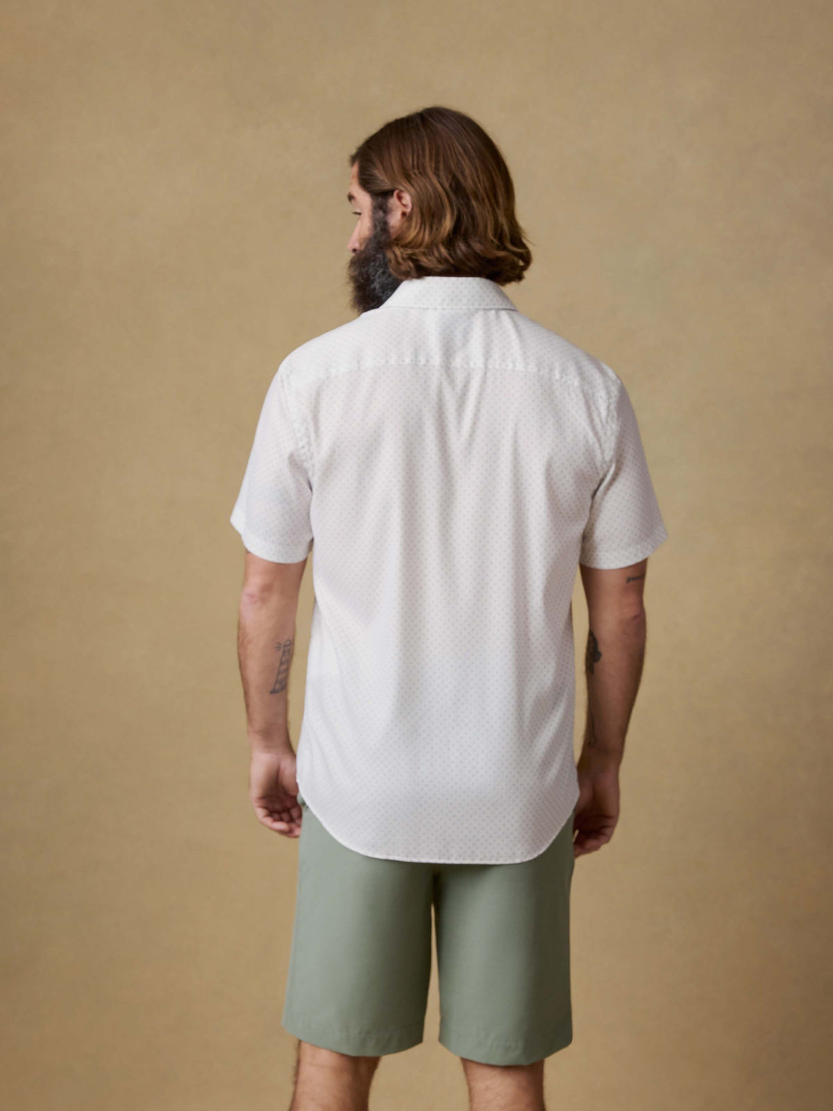 SP26-Faherty-Mens-MWS2507-MSU-Ss_Movement_Monterey_Shirt-Mist_Sunburst_OM_BACK_CROP_1_Web.jpg