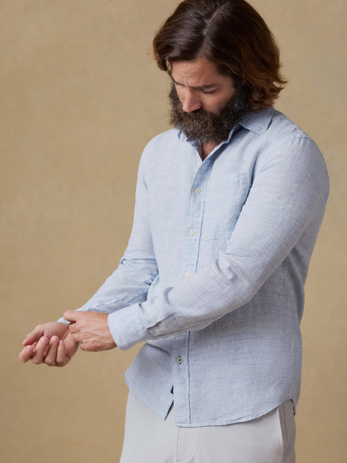 SP26-Faherty-Mens-MWS2511-LBM-LagunaLinenShirt-LightBlueMelange_OM_FRONT_CROP_2_Web.jpg