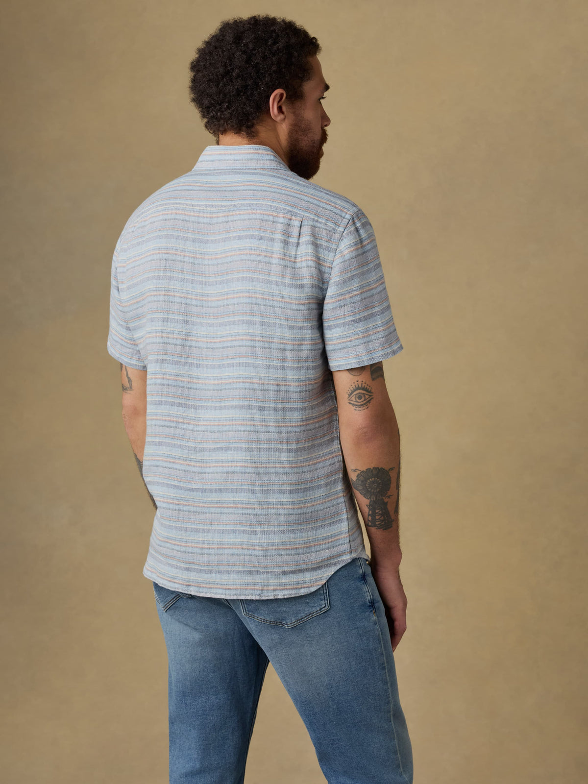 SP26-Faherty-Mens-MWS2515-BUU-SsPalmaLinenShirt-BlueGulfStripe_OM_WS_2444_Web.jpg