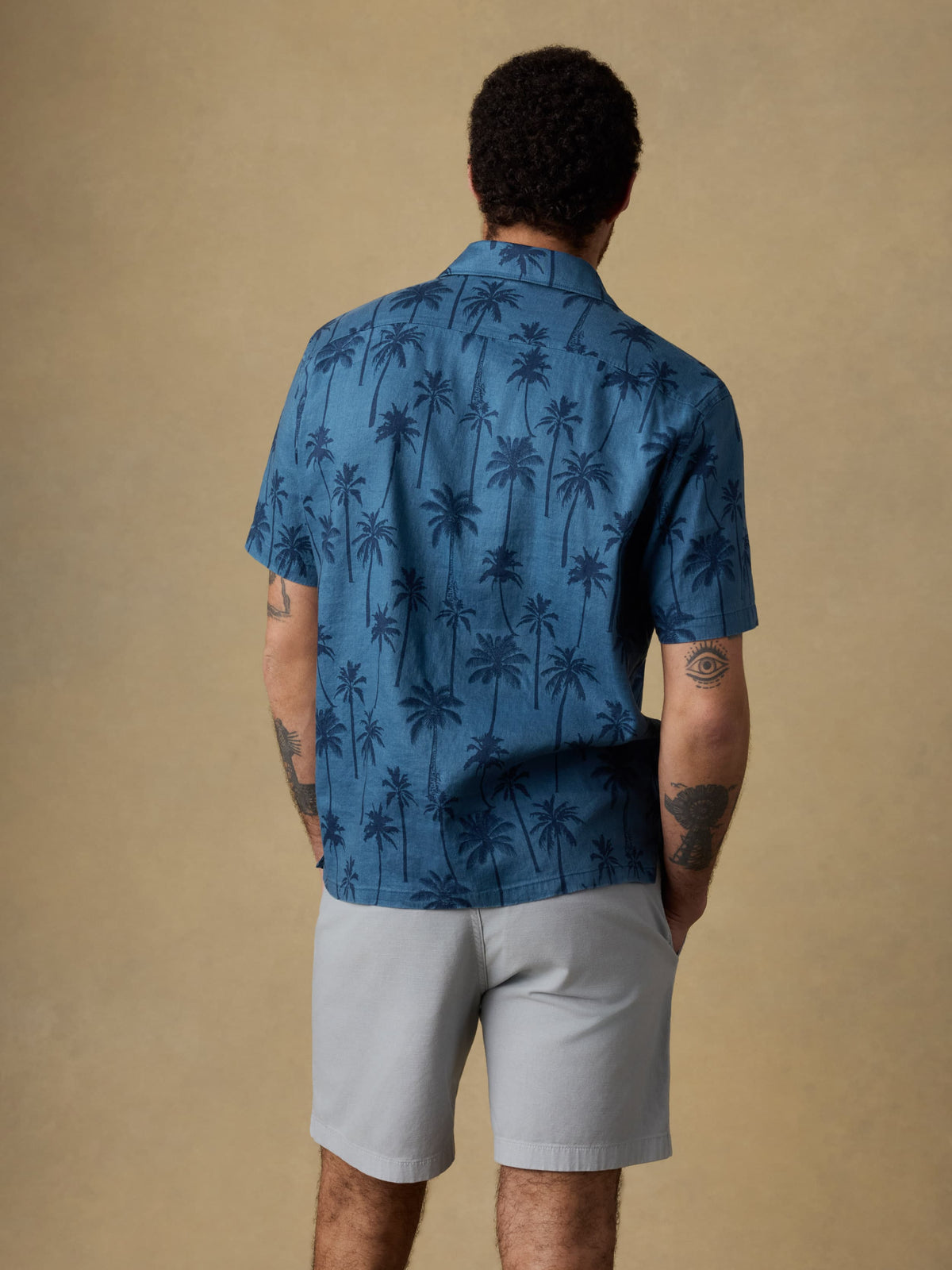 SP26-Faherty-Mens-MWS2525-OAA-SsBreezeCampShirt-OceanShoreTrees_OM_BACK_CROP_1_Web.jpg