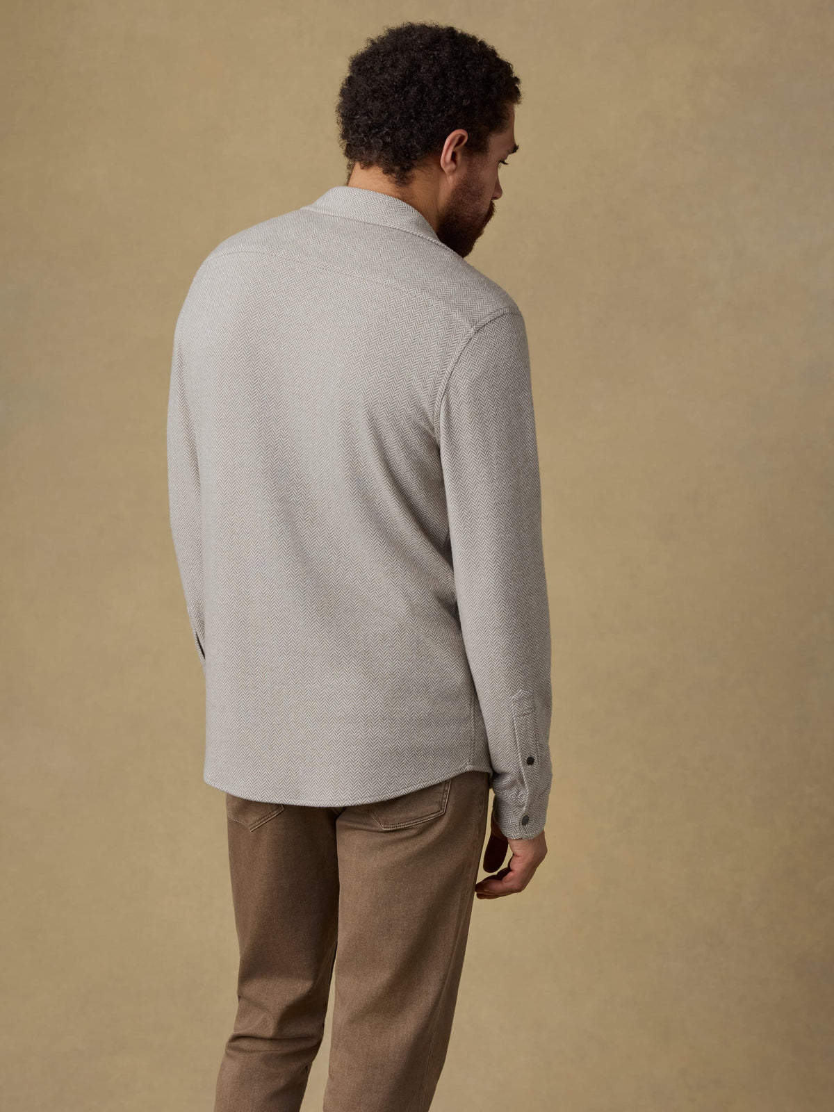 SP26-Faherty-Mens-MXC0002-KCH-LegendSweaterShirt-KhakiCreamHerringbone_OM_2417_Web.jpg
