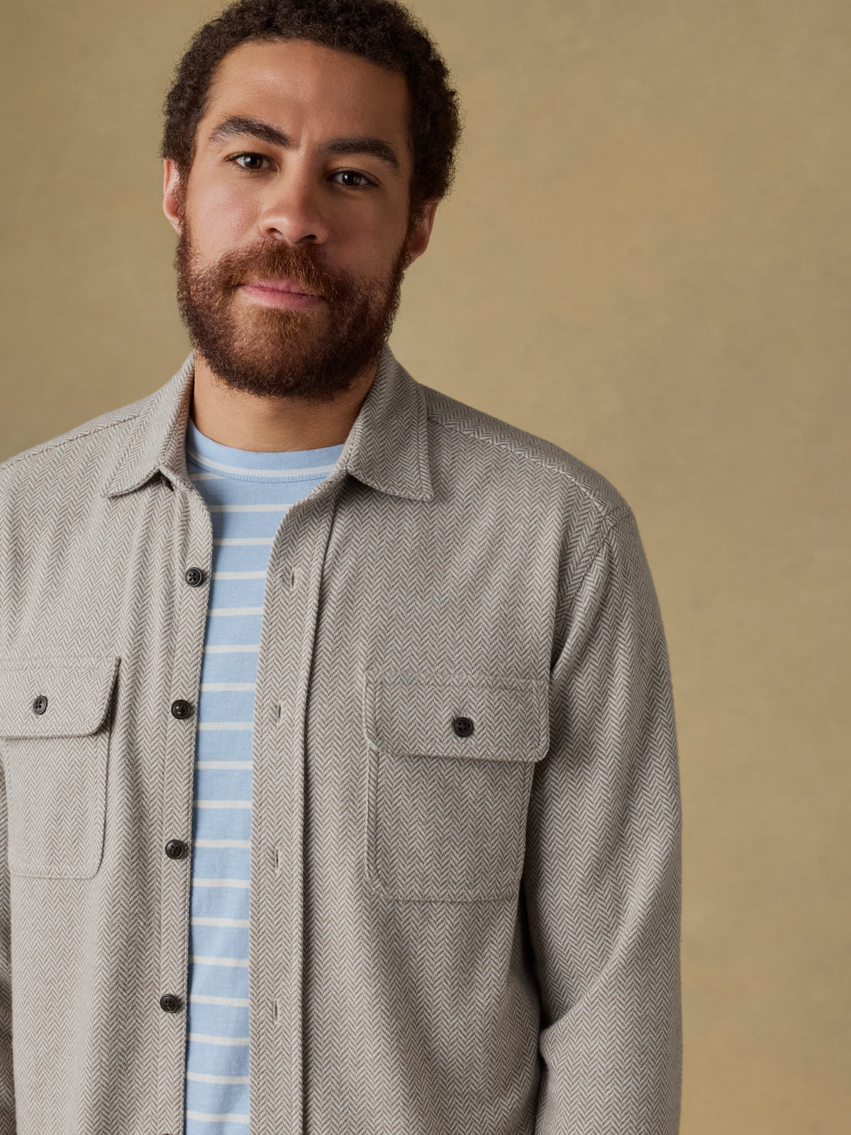 SP26-Faherty-Mens-MXC0002-KCH-LegendSweaterShirt-KhakiCreamHerringbone_OM_2418_Web.jpg