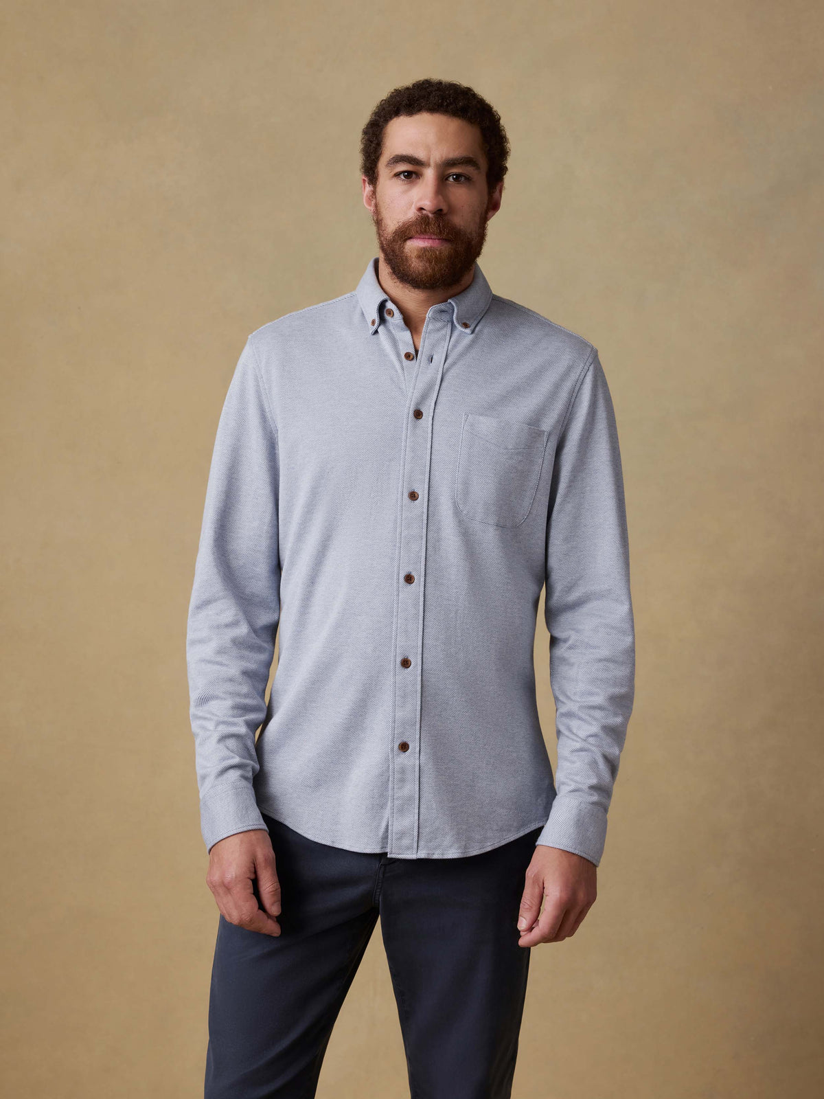 SP26-Faherty-Mens-MXF2400-OBU-CoastlineKnitShirt-OceansideBlue_OM_FULL_BODY_1_Web.jpg