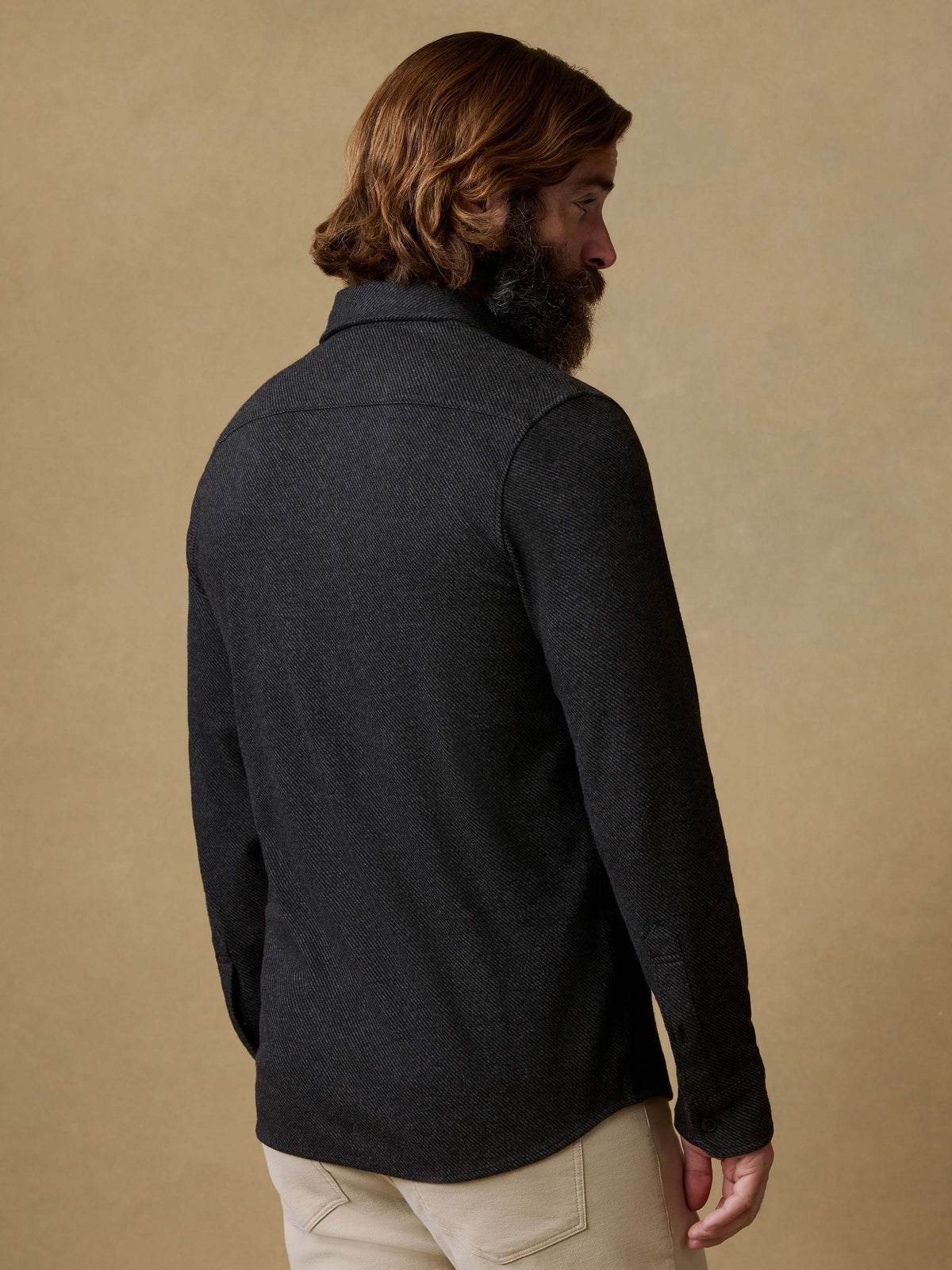 SP26-Faherty-Mens-MXH2309-HBT-LegendSweaterShirt_SinglePocket-HeatheredBlackTwill_OM_BACK_CROP_1_Web.jpg