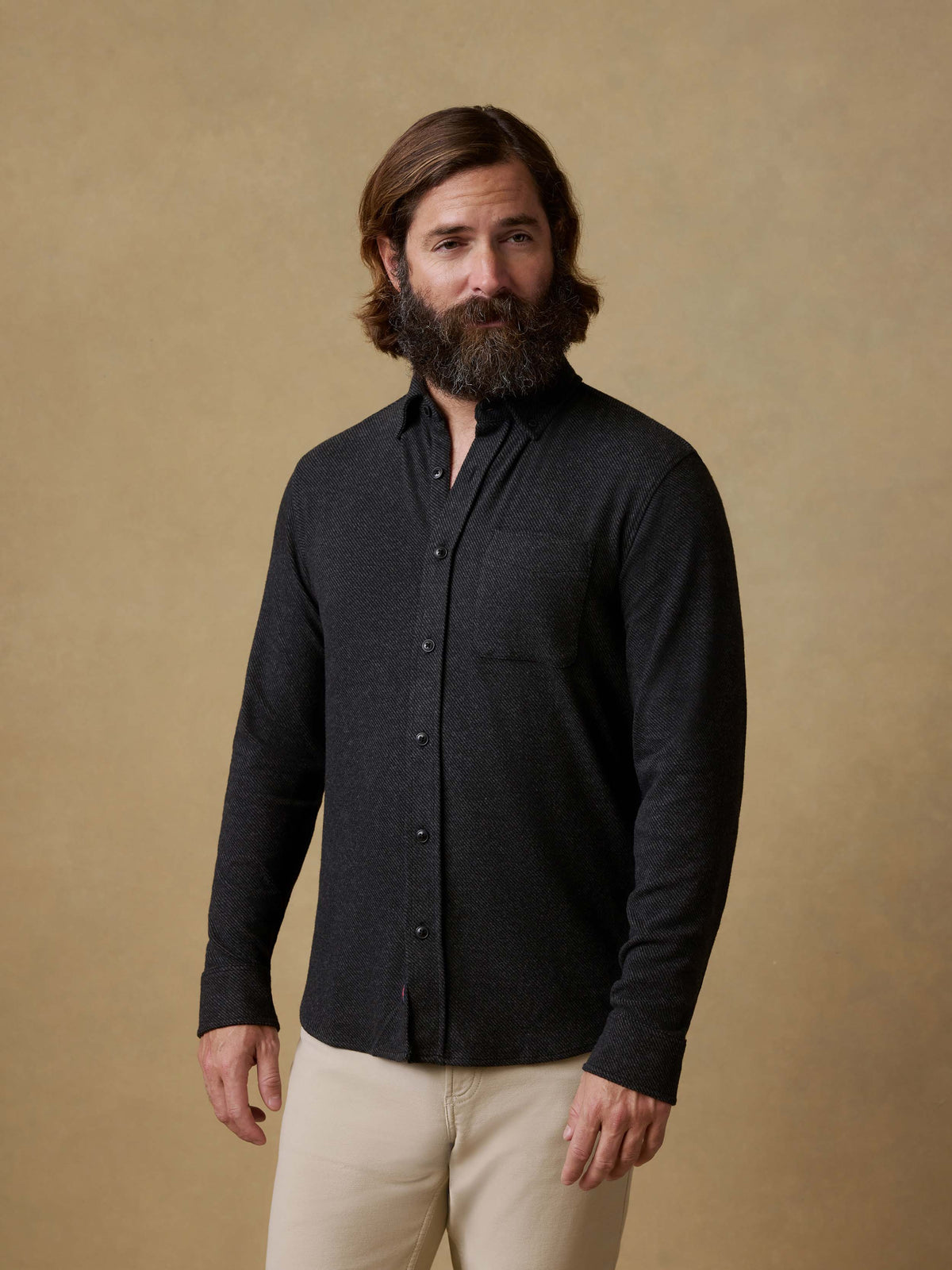 SP26-Faherty-Mens-MXH2309-HBT-LegendSweaterShirt_SinglePocket-HeatheredBlackTwill_OM_FULL_BODY_1_Web.jpg