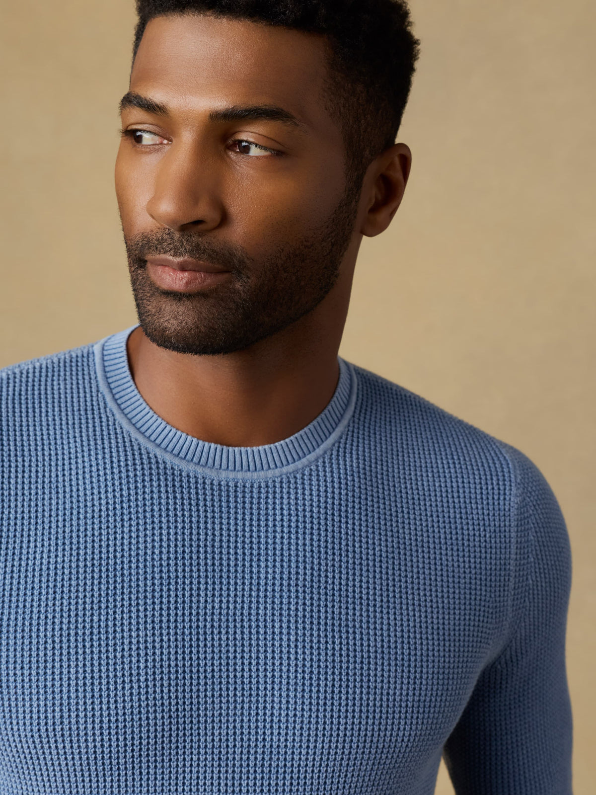 SP26-Faherty-Mens-MYF2313-LSE-SunwashedCrewneckSweater-BlueSea_OM_DETAIL1_1_Web.jpg