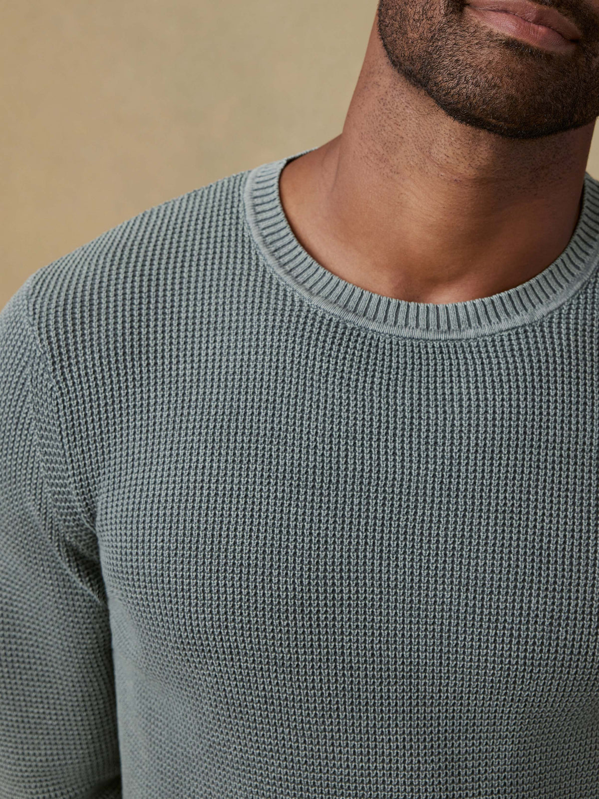 SP26-Faherty-Mens-MYF2313-MOV-SunwashedCrewneckSweater-MountainOlive_OM_DETAIL2_1_Web.jpg