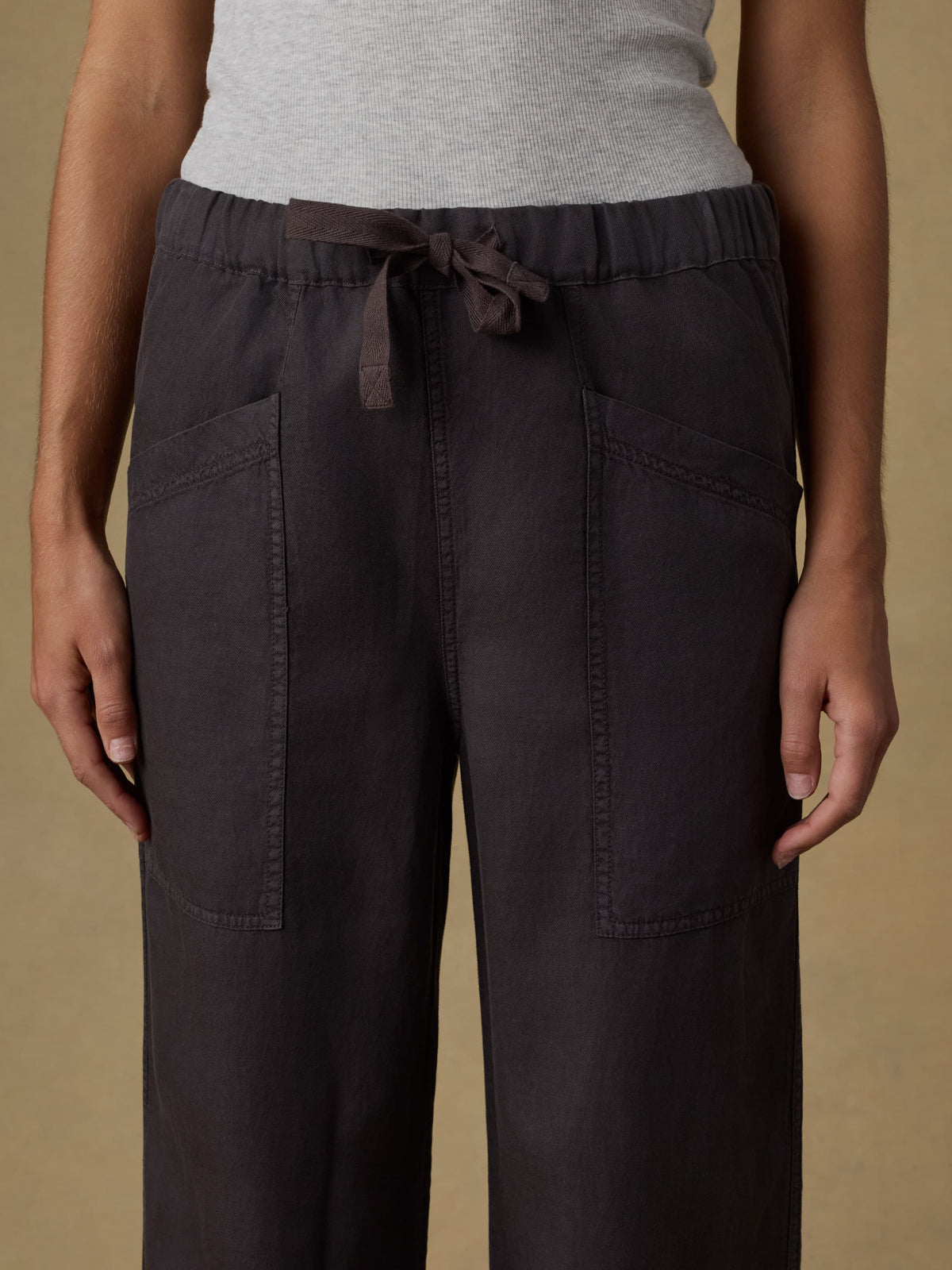 SP26-Faherty-Womens-WBS2648-WBK-TopangaDrapeAnklePant-WashedBlack_OM_DETAIL1_1_Web.jpg